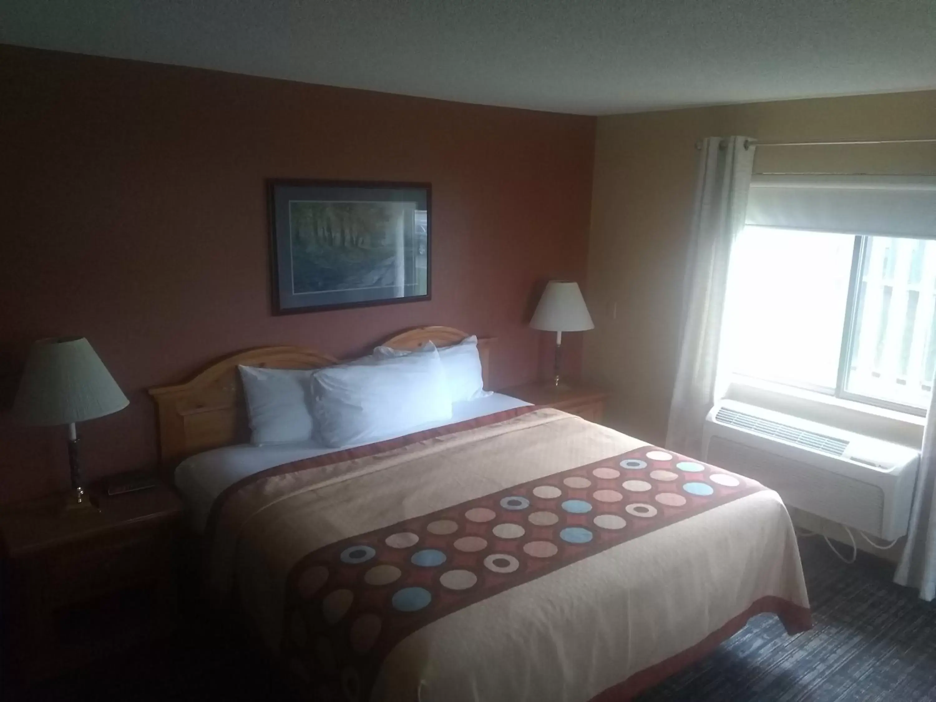 Bed in Super 8 by Wyndham Baxter/Brainerd Area