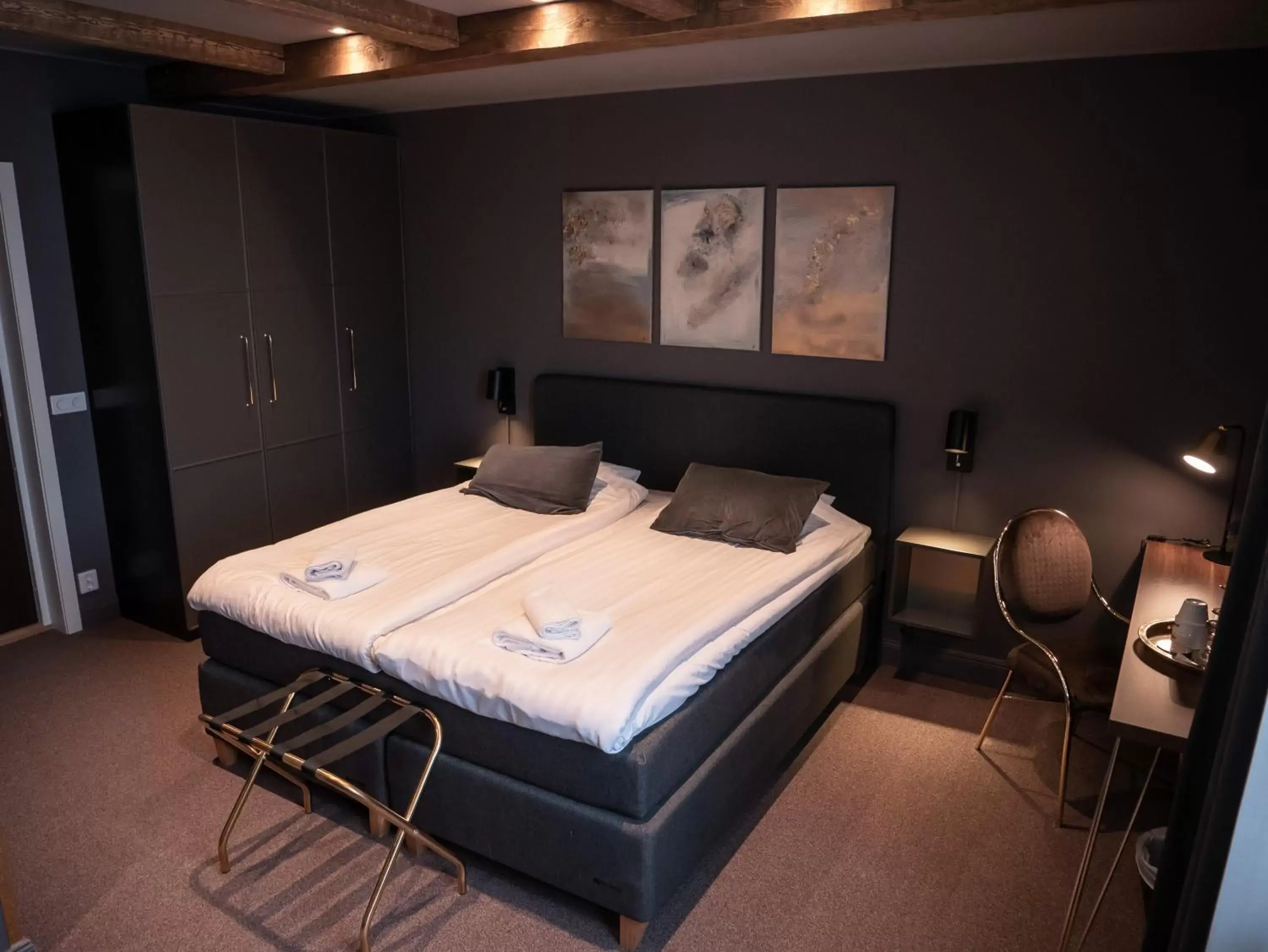 Deluxe Double Room in Hotell Gamla Staden Deluxe Double Room in Hotell Gamla Staden