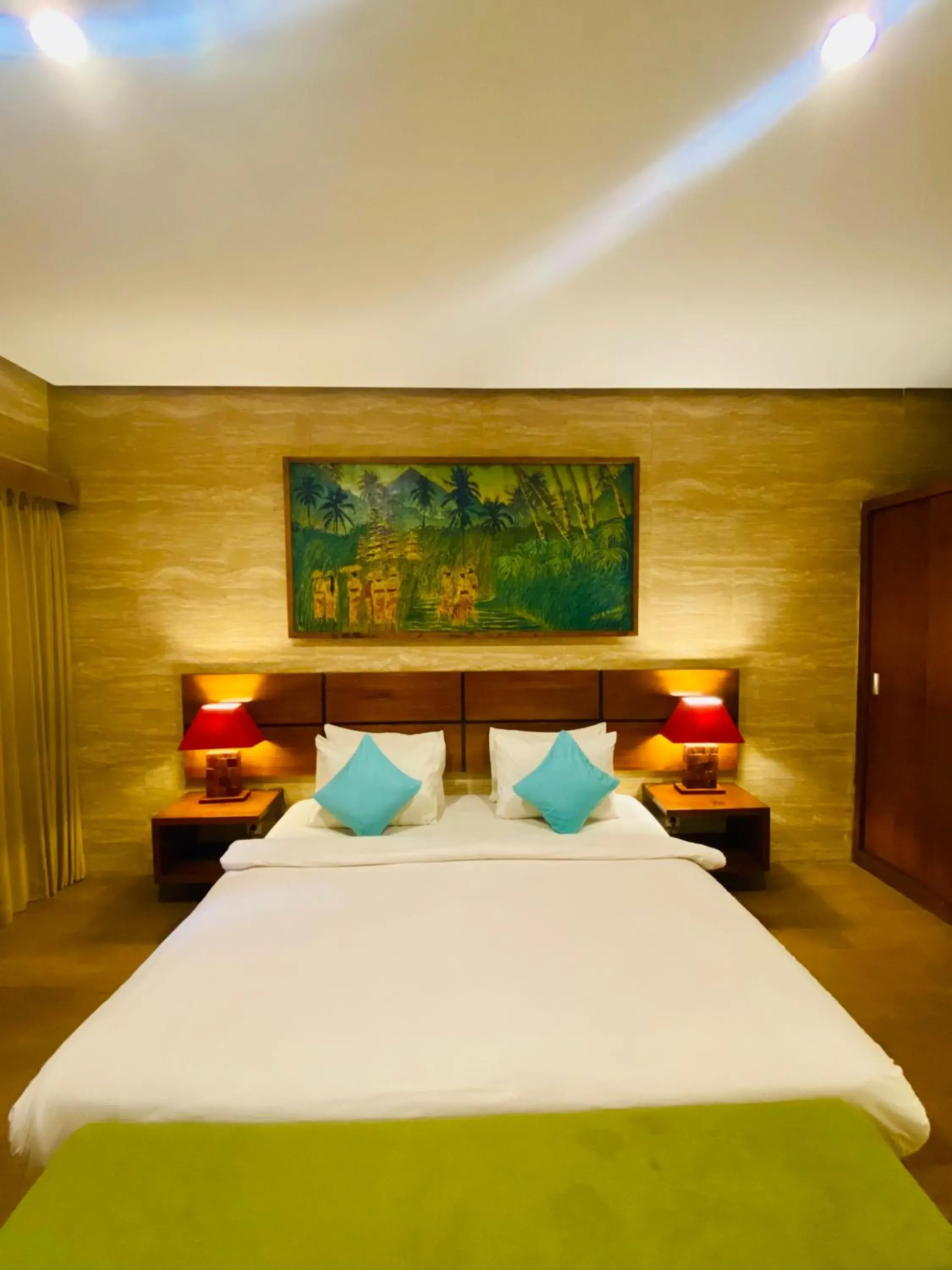 Bed in The Green Zhurga Suite