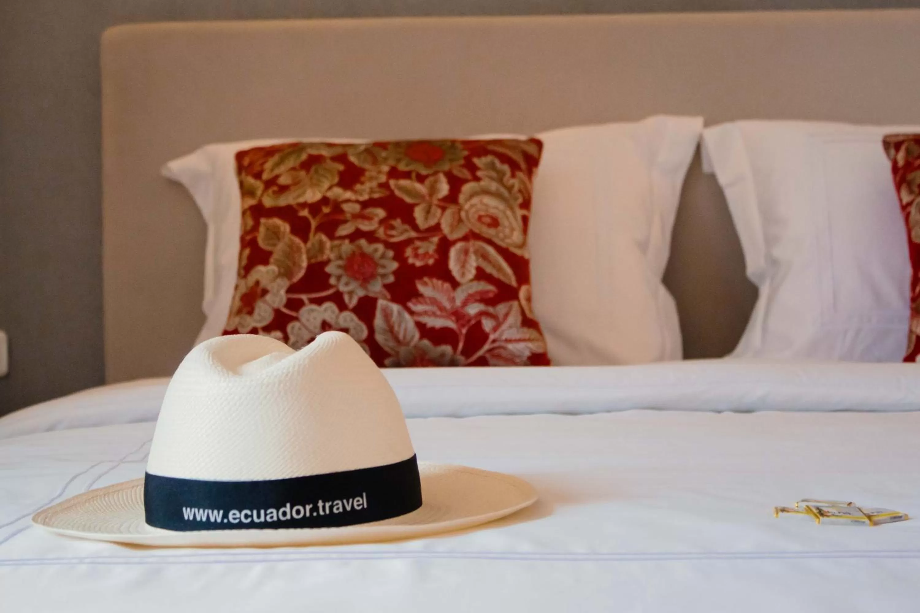 Bed in Adamas House Hotel Boutique