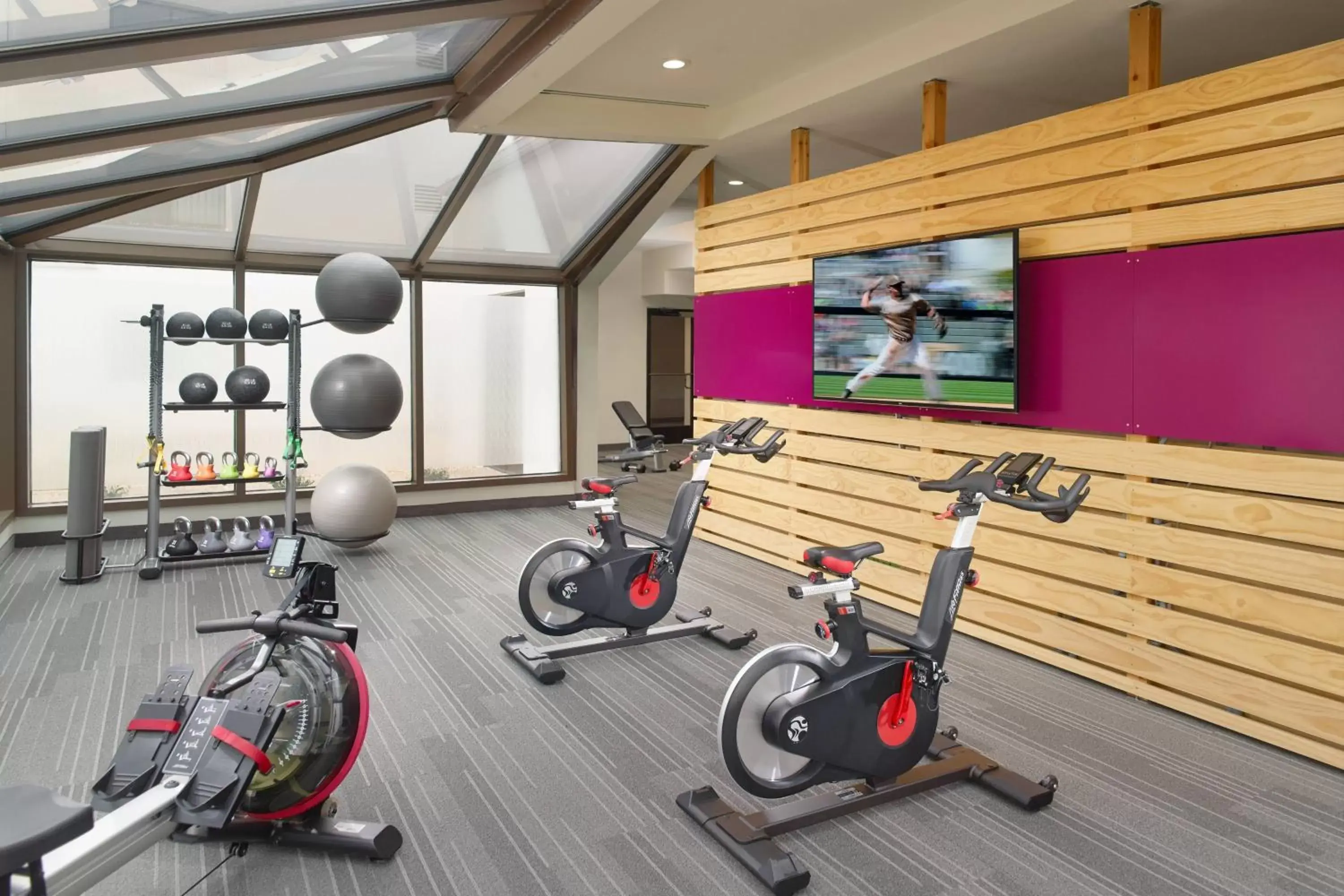 Fitness centre/facilities, Fitness Center/Facilities in Courtyard by Marriott Atlanta Airport South/Sullivan Road