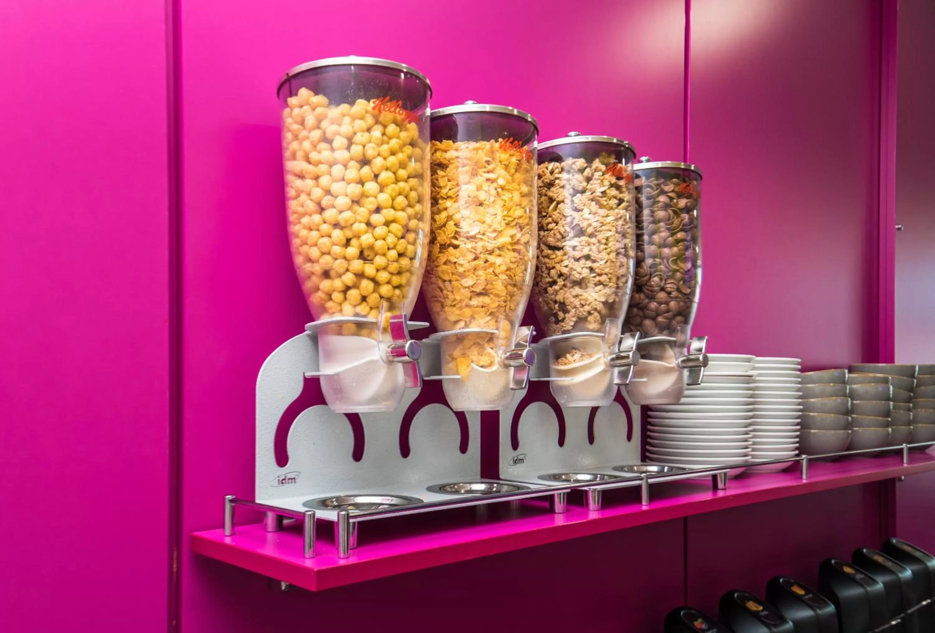 Breakfast in HOTEL DE PARIS MONTPARNASSE