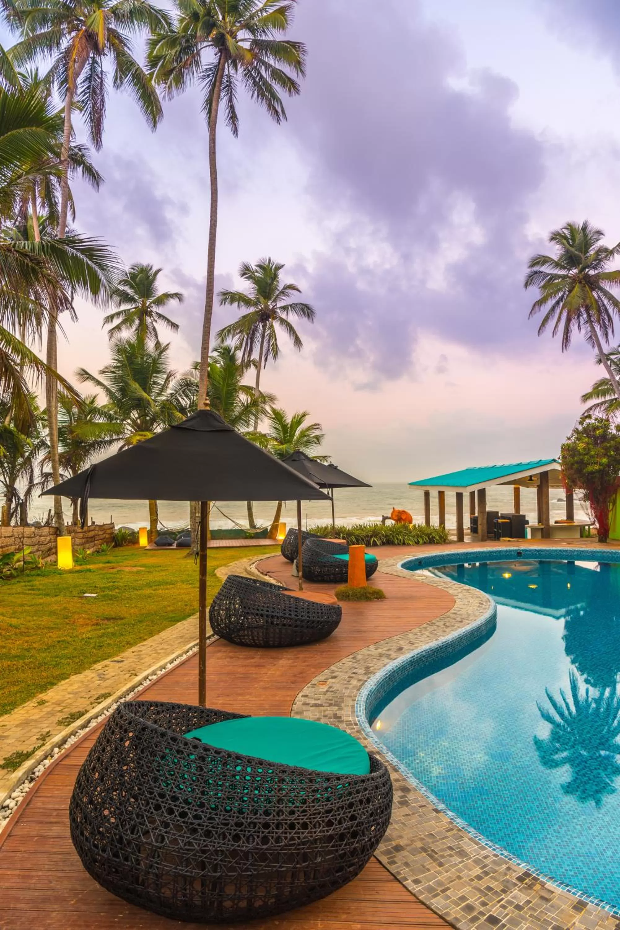 Swimming pool in Hotel J Ambalangoda