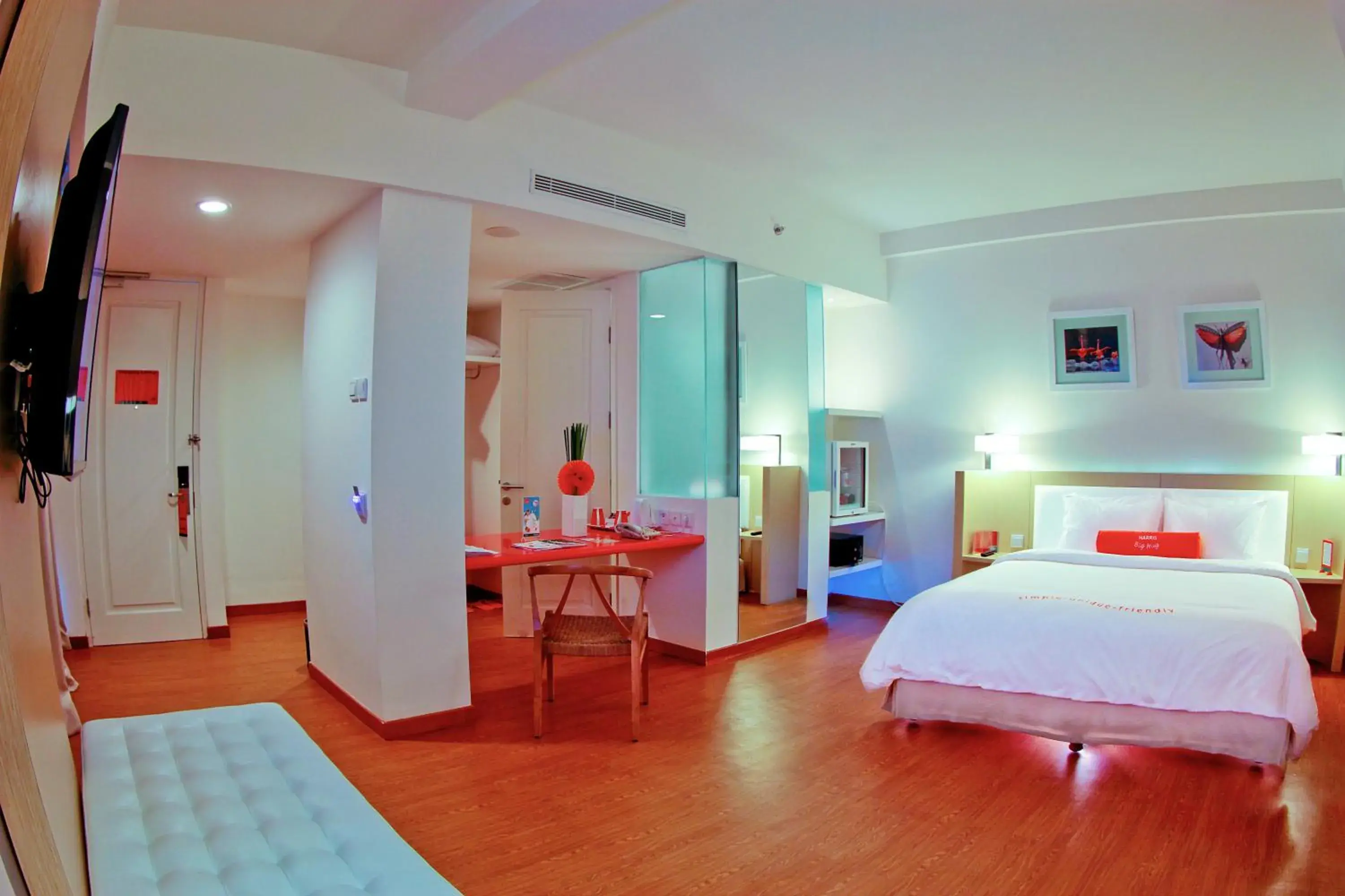 Bedroom, Bed in HARRIS Hotel & Conventions Malang Bedroom, Bed in HARRIS Hotel & Conventions Malang