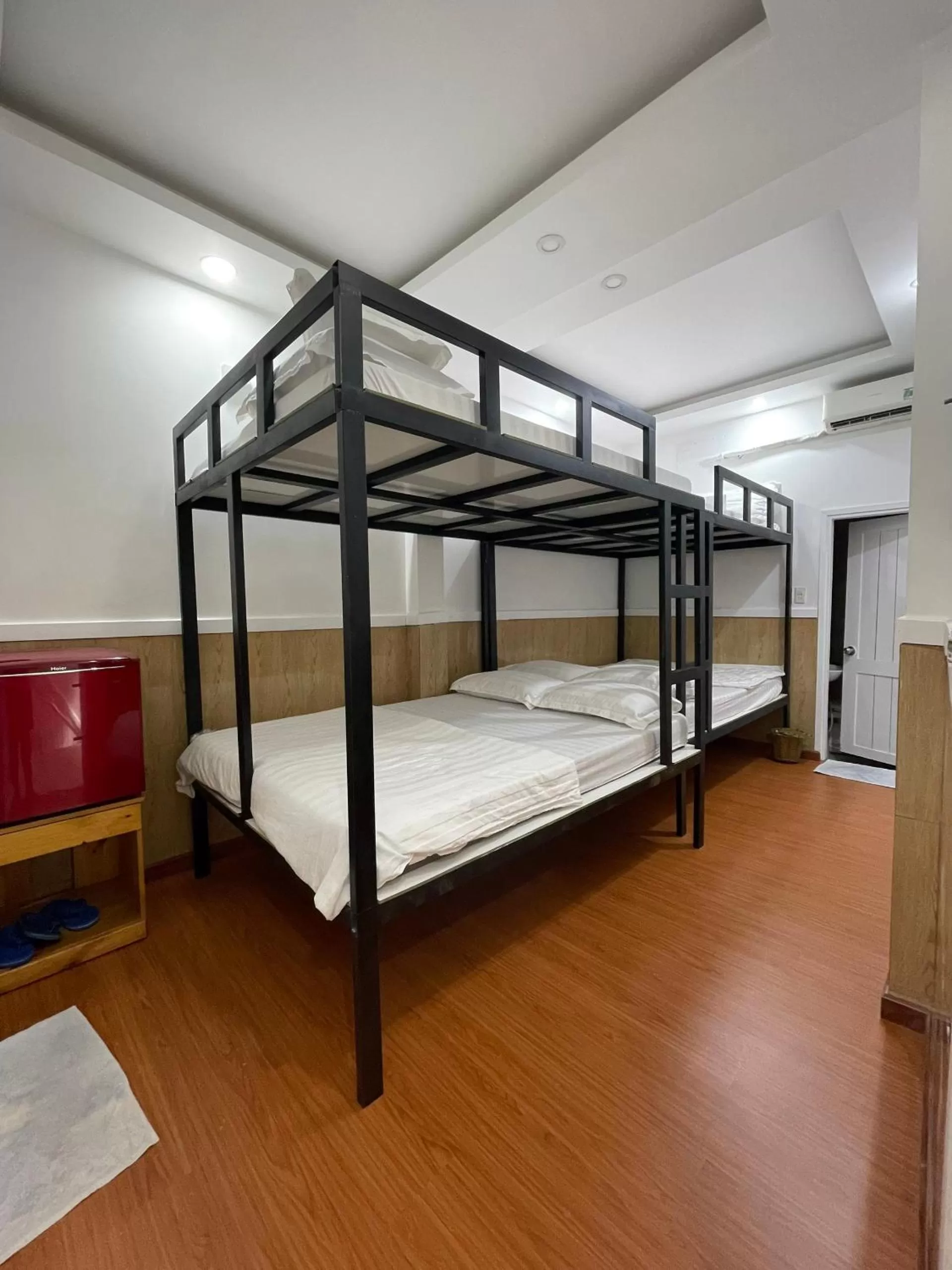 4-Bed Mixed Dormitory Room in Hotel Minh Hang