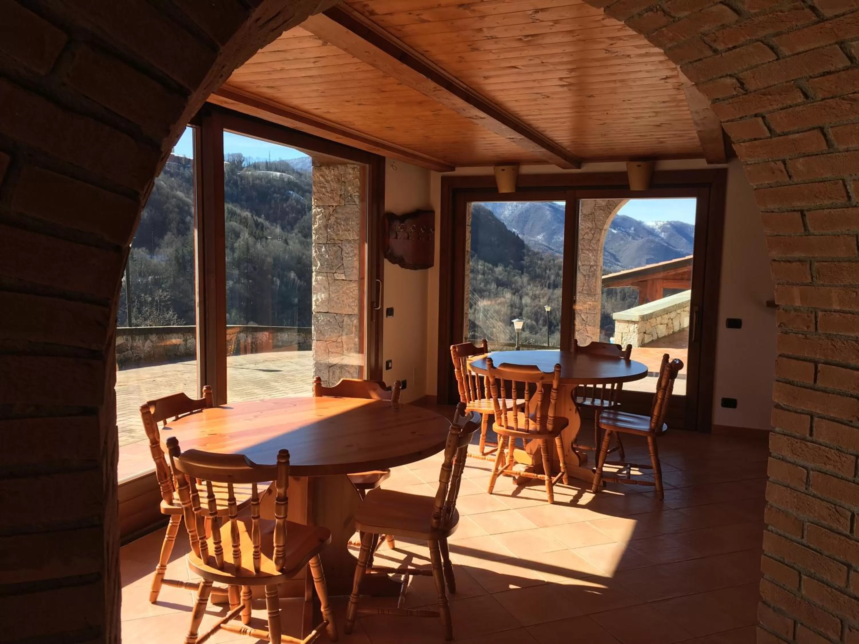 Communal lounge/ TV room in Resort Ninfea San Pellegrino Terme