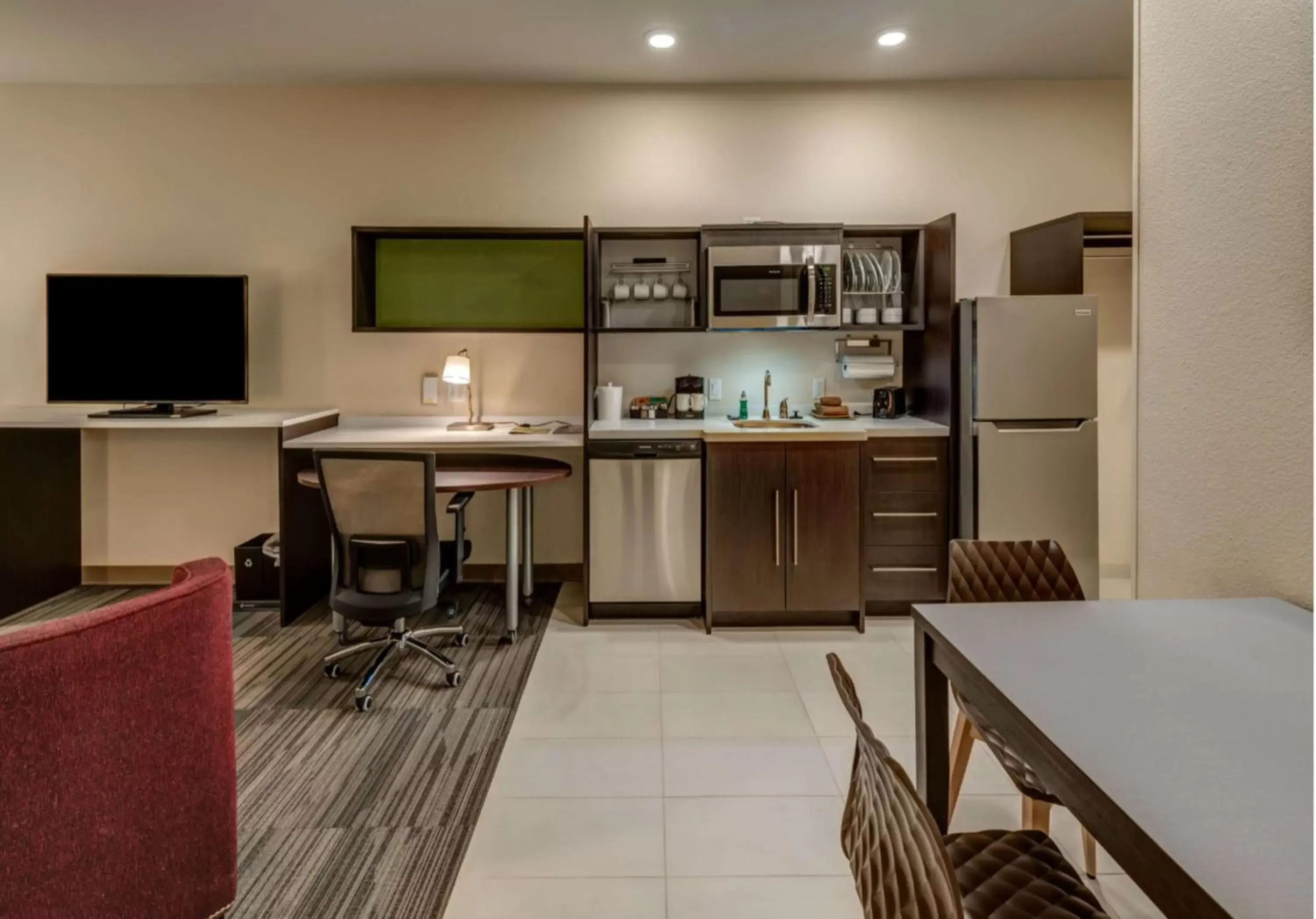 One-Bedroom King Suite - Non-Smoking in Home2 Suites By Hilton Reno