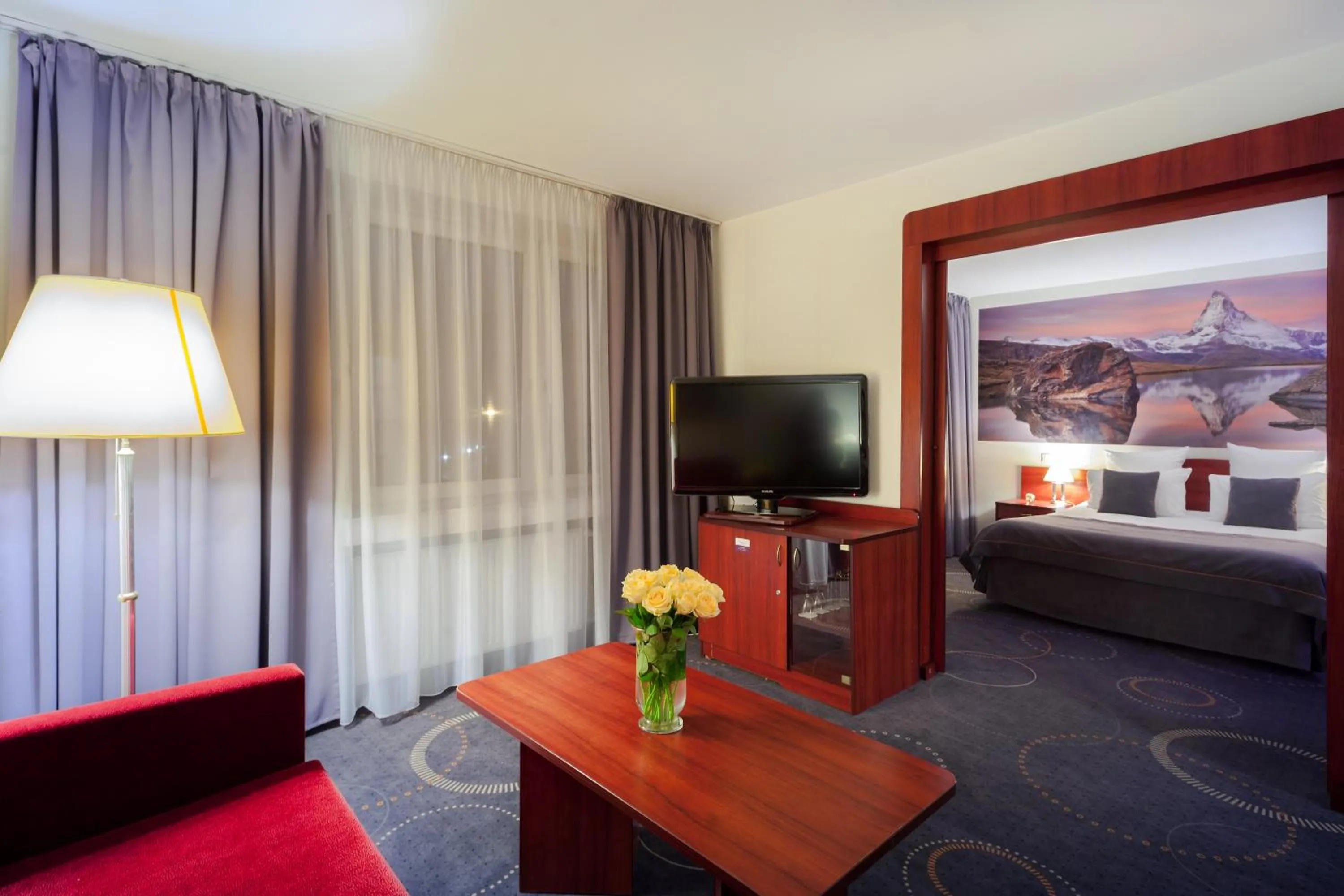 Photo of the whole room, Bed in Mercure Czestochowa Centrum