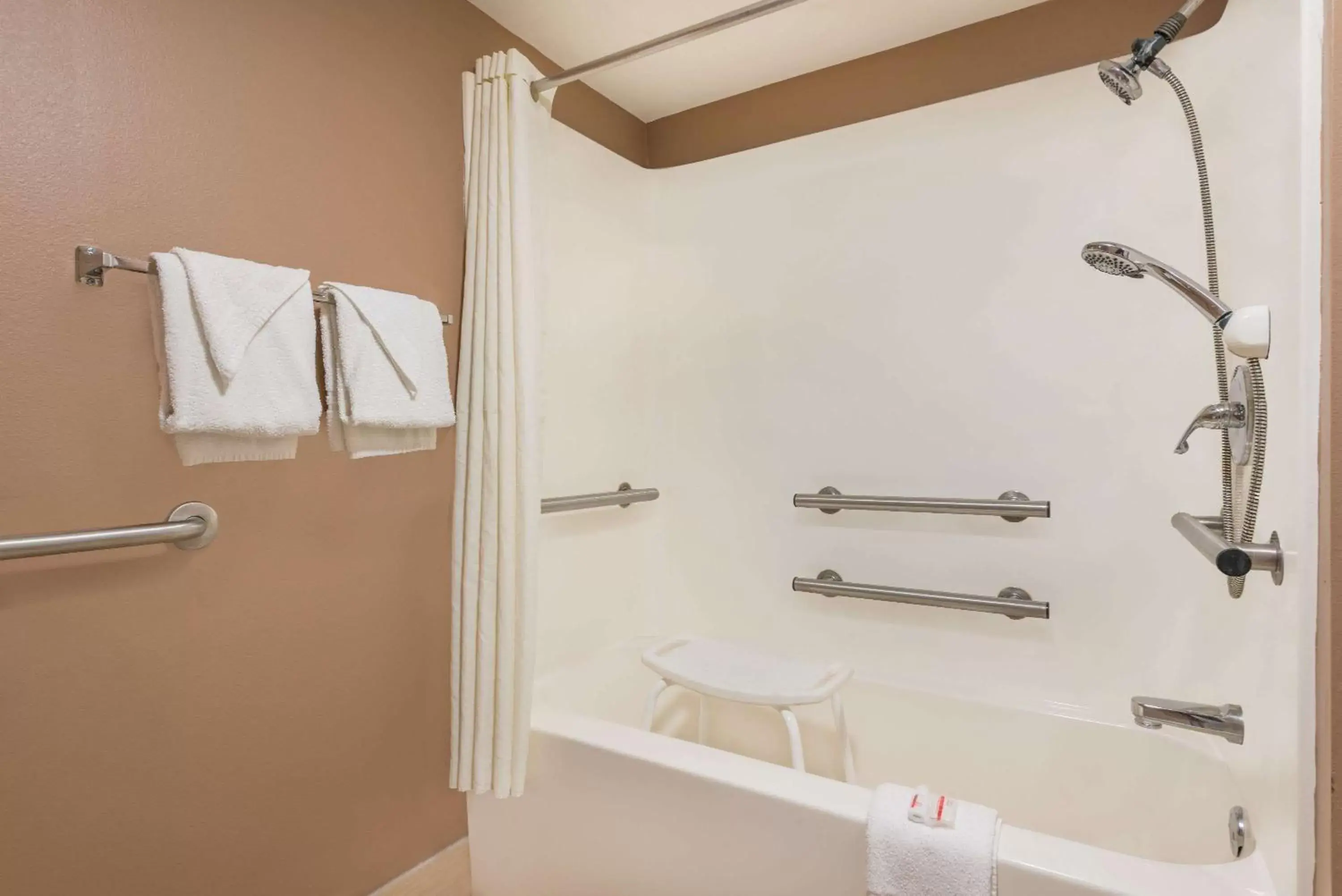 Super 8 by Wyndham Bryant Little Rock Area Super 8 by Wyndham Bryant Little Rock Area