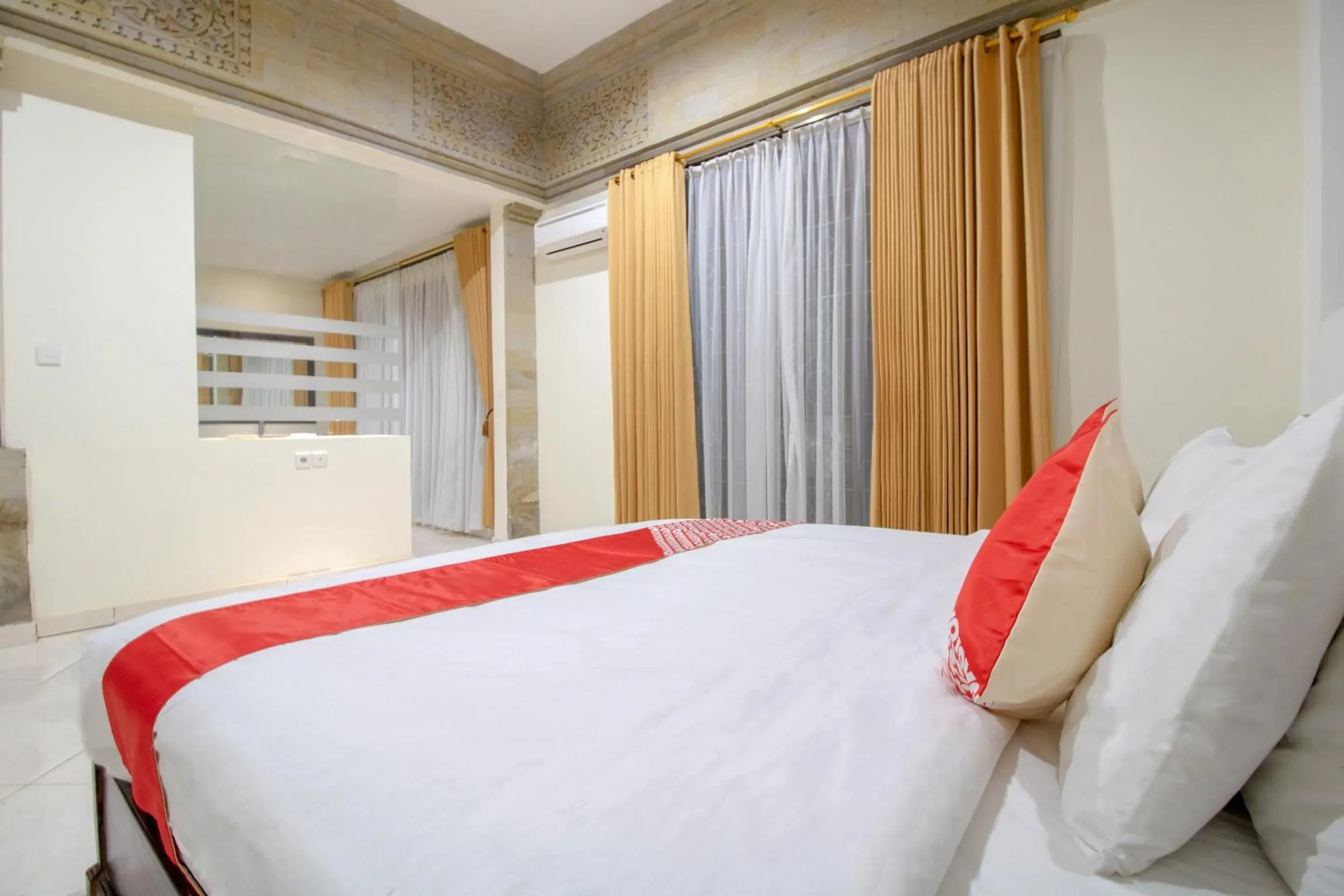 Bedroom, Bed in SUPER OYO Flagship 2688 Guntur Hotel