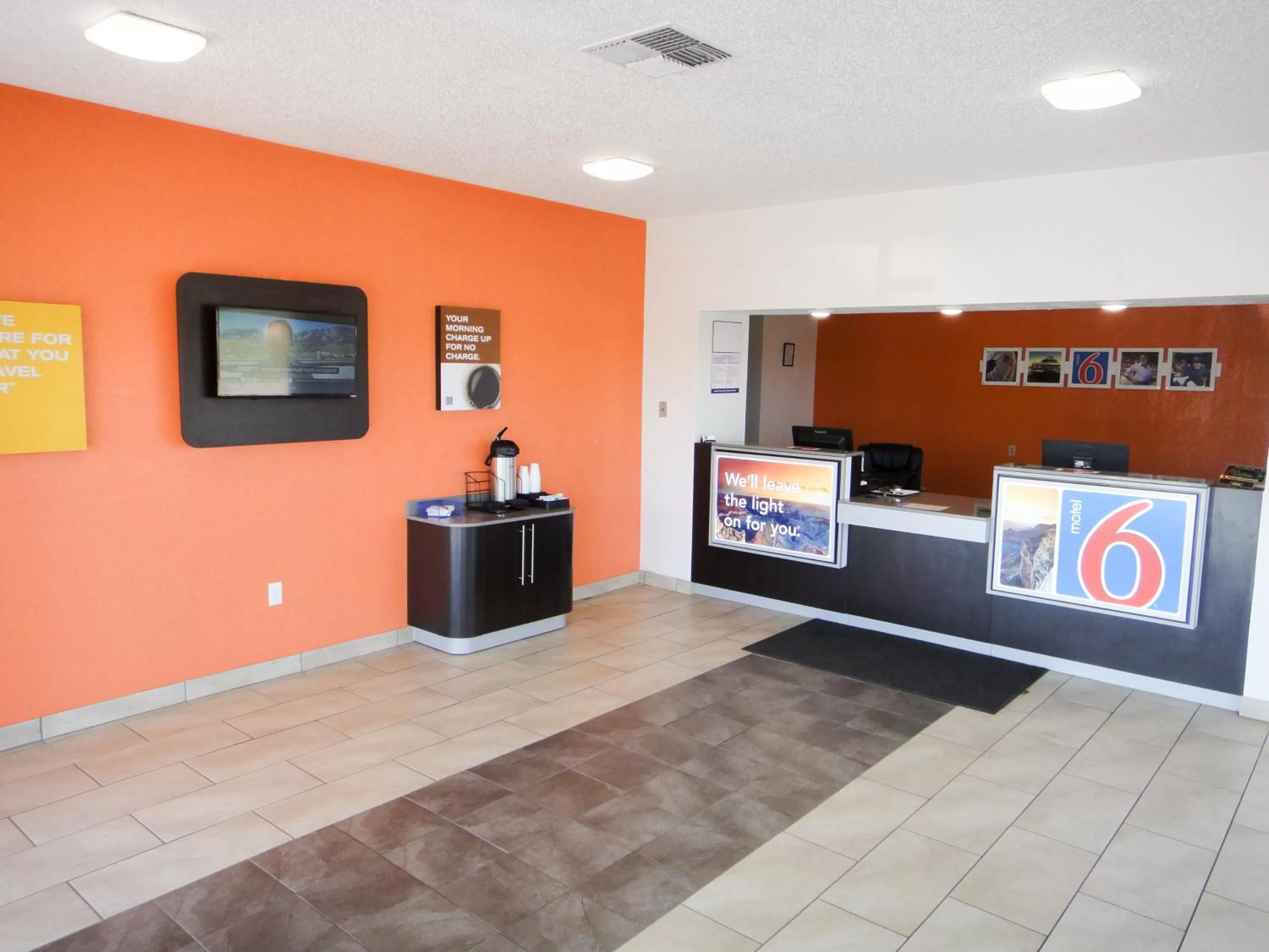 Lobby or reception, Lobby/Reception in Motel 6-Clinton, OK