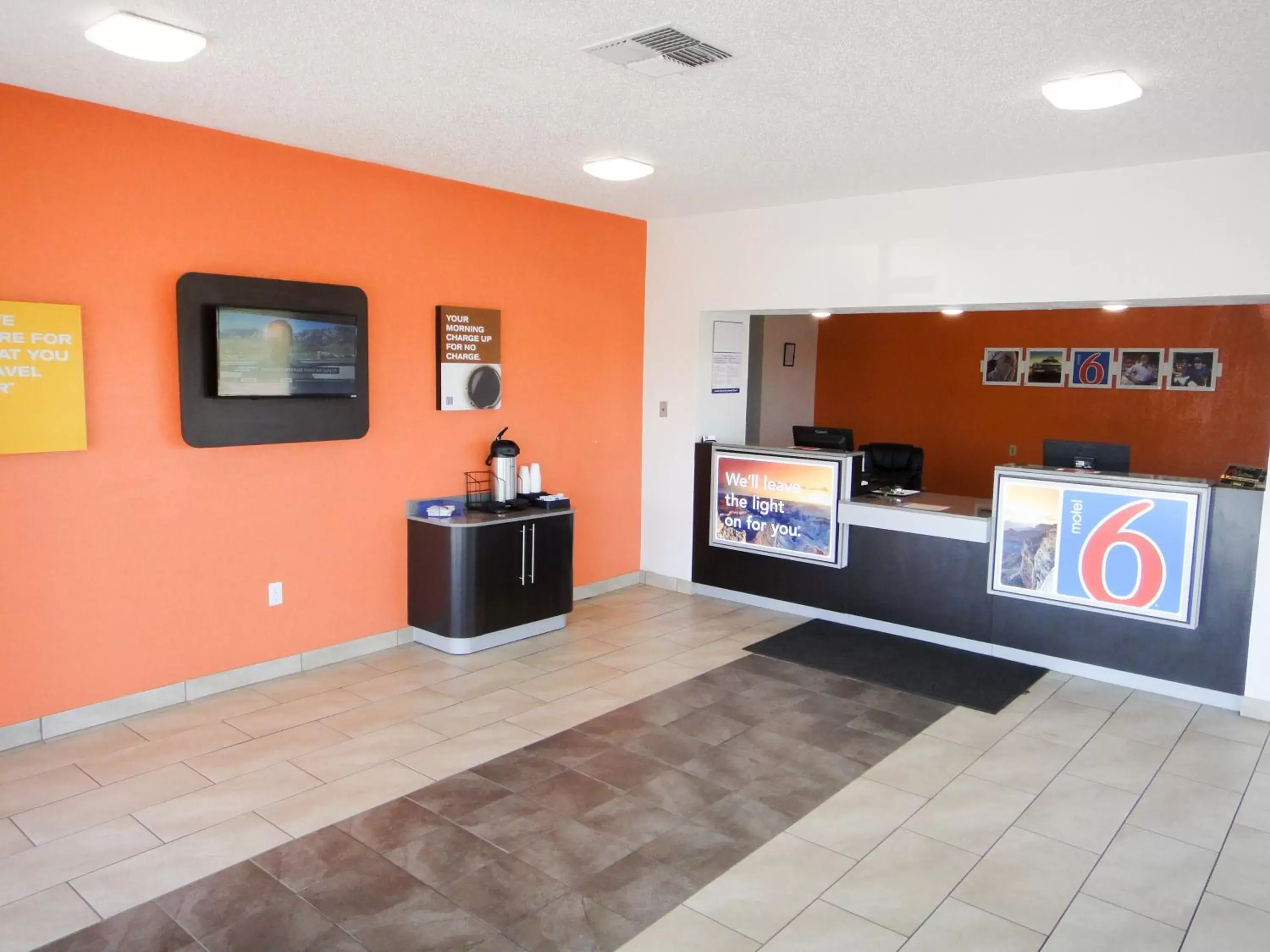 Lobby or reception, Lobby/Reception in Motel 6-Clinton, OK