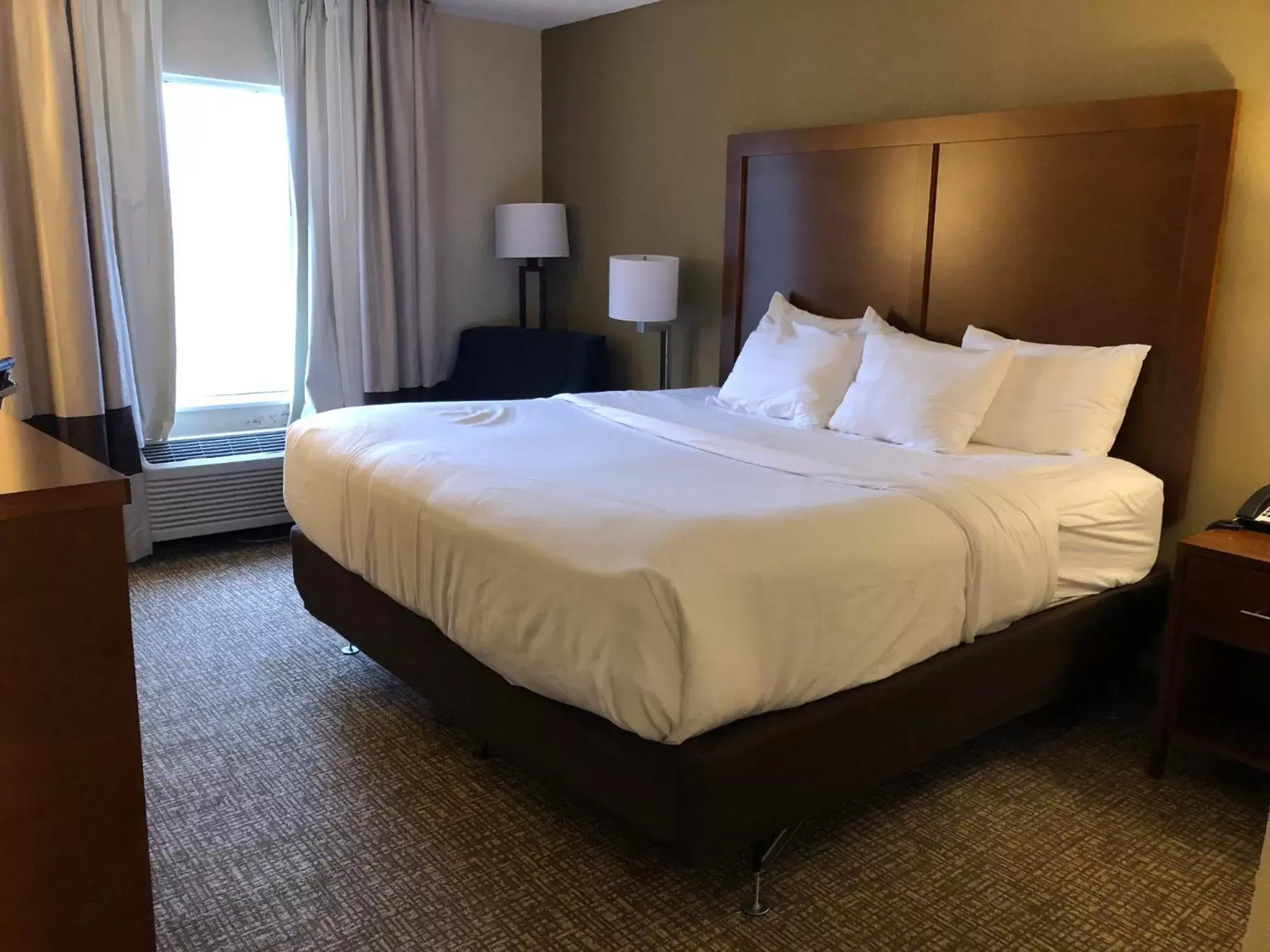 Bed in Wingate by Wyndham Grove City Bed in Wingate by Wyndham Grove City