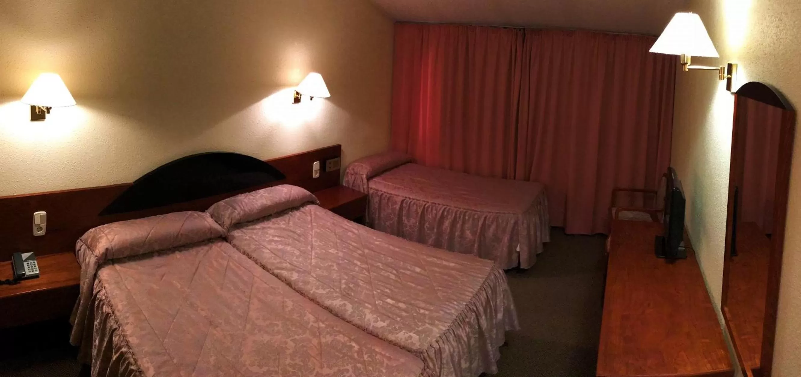 Bed in Hotel Roc Del Castell