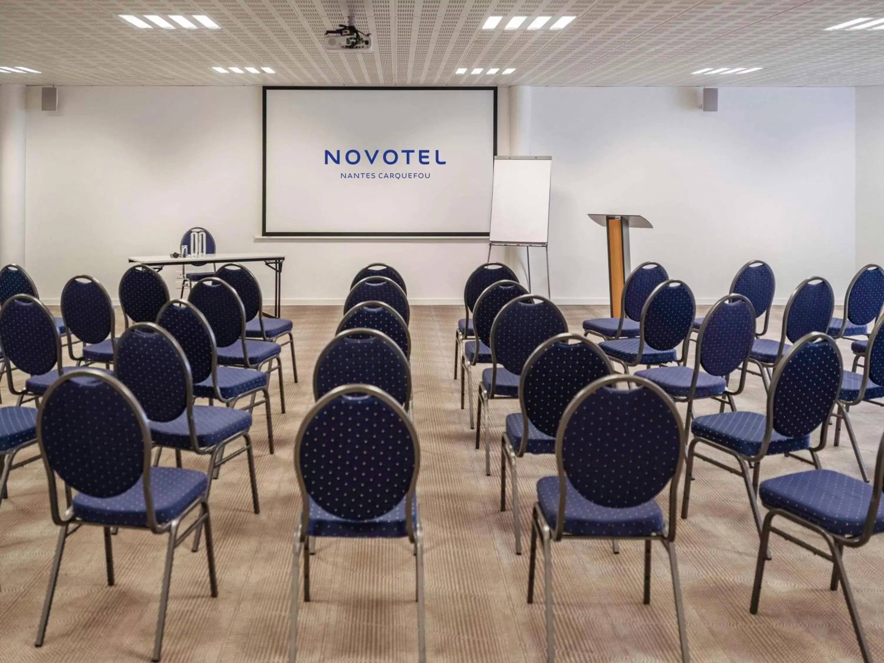 Meeting/conference room in Novotel Nantes Carquefou