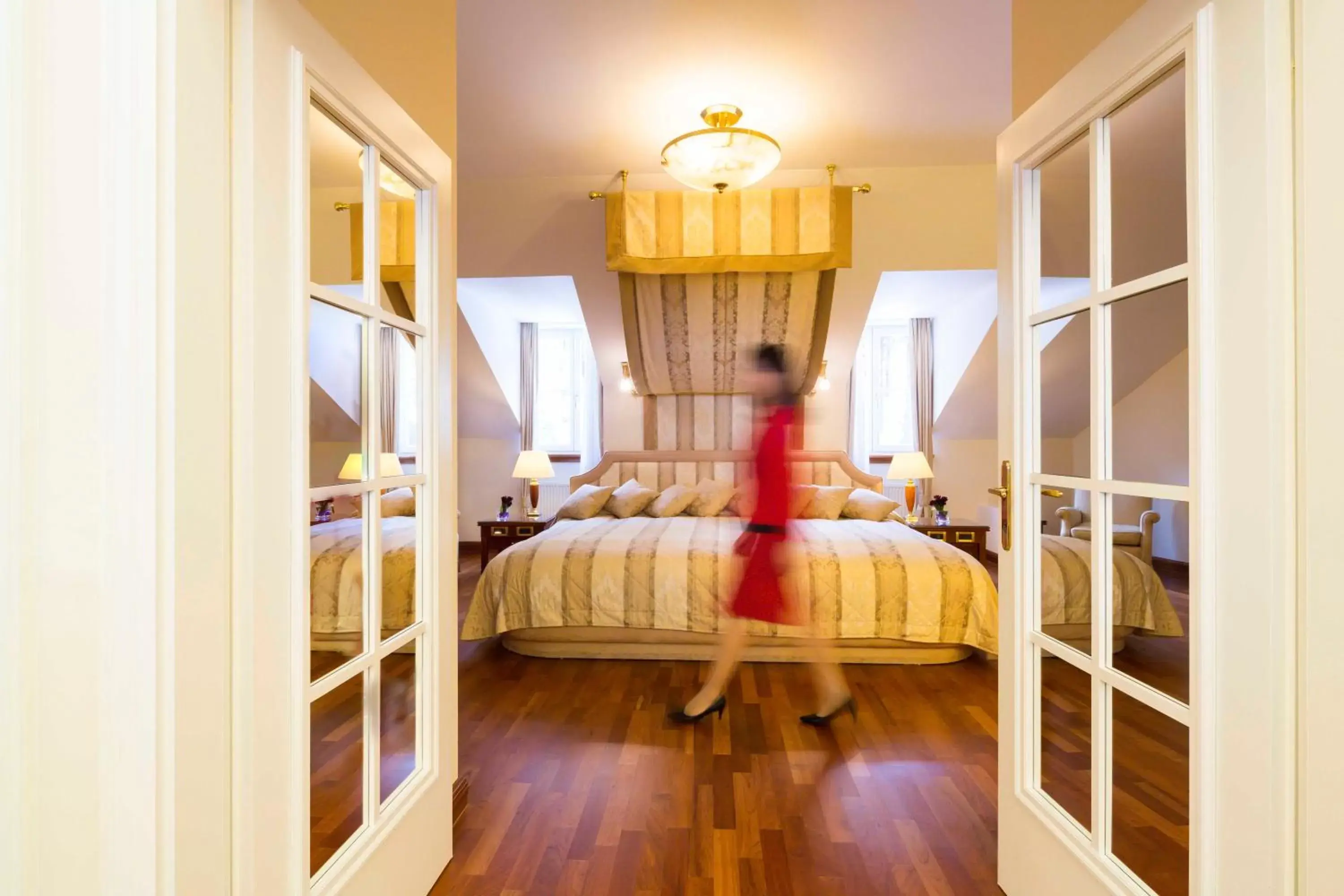 Bedroom in Grand Hotel des Bains Kempinski