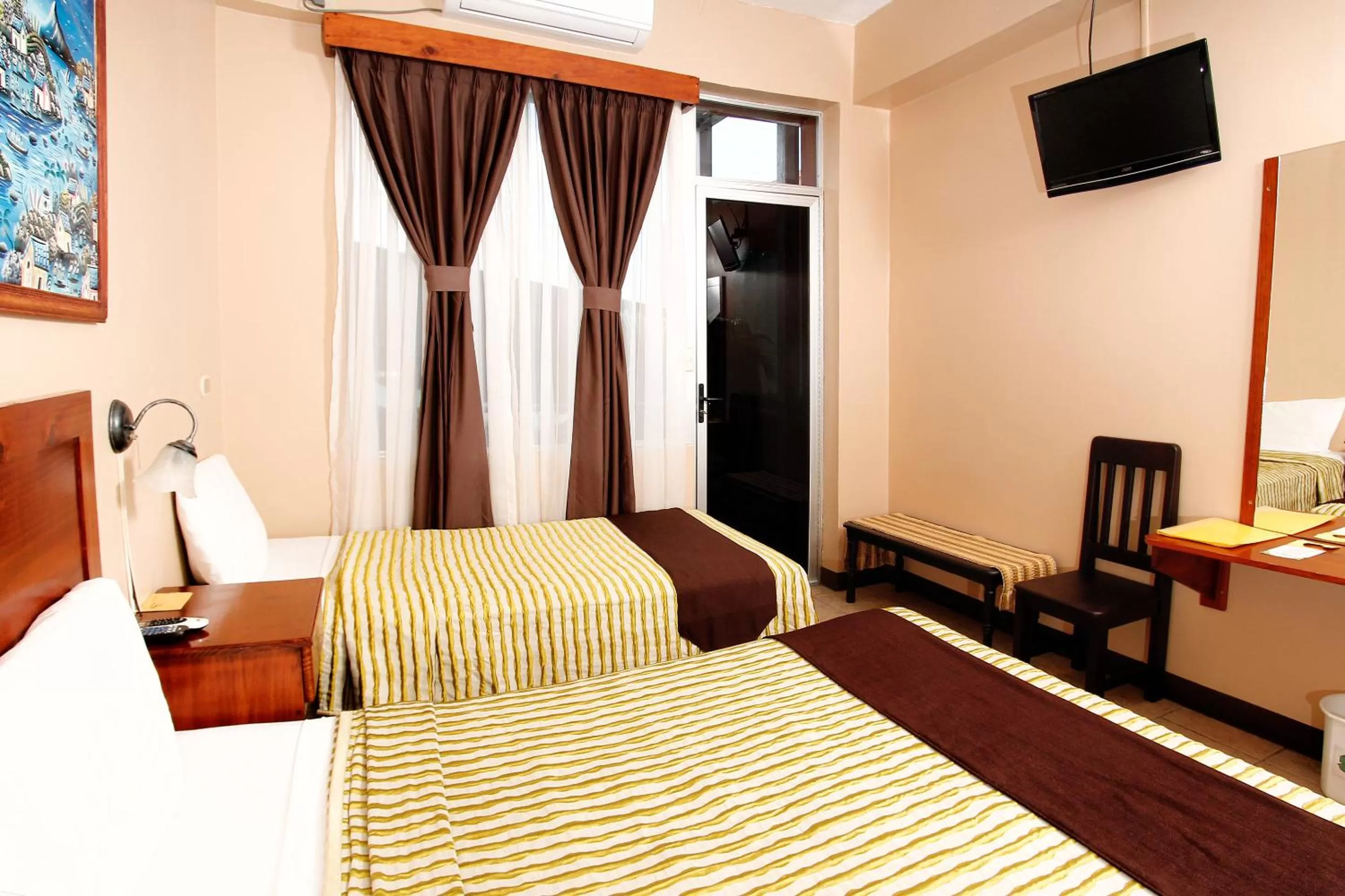 Bed in Hotel Las Colinas