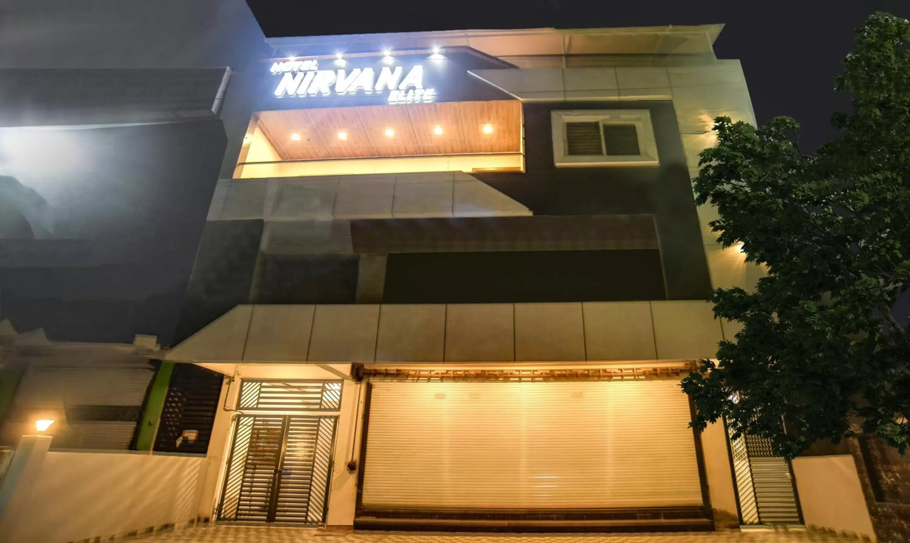 Property building in Treebo Nirvana Elite Property building in Treebo Nirvana Elite