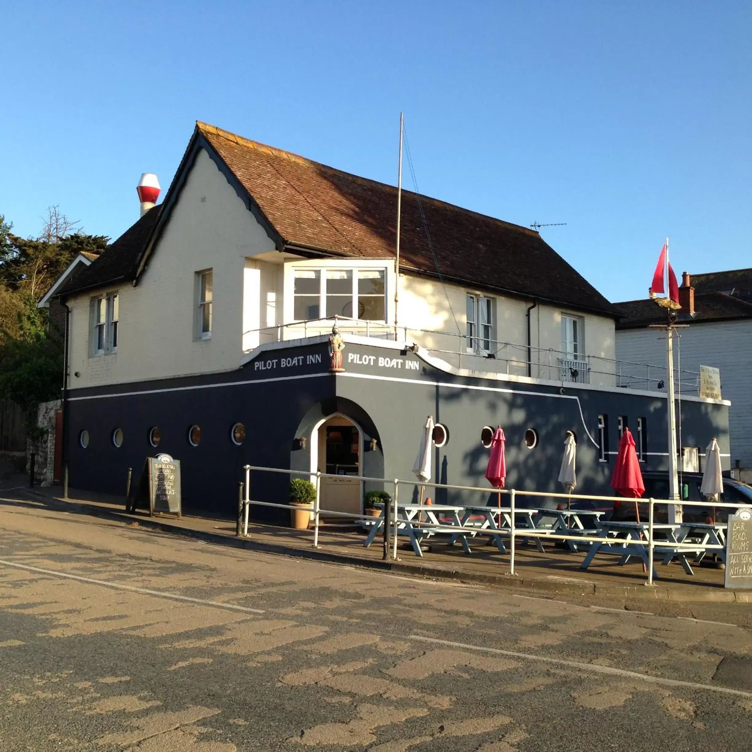 Property Building in The Pilot Boat Inn, Isle of Wight