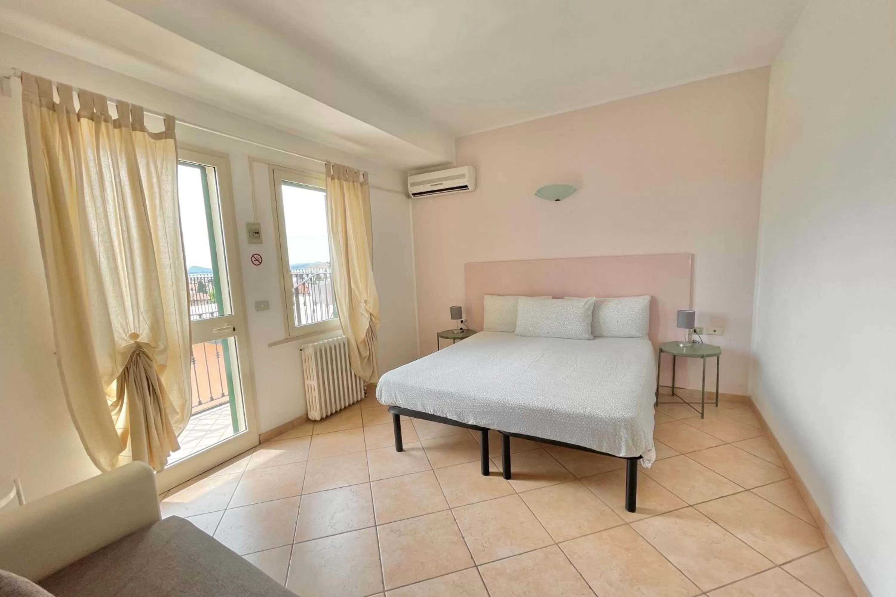 Photo of the whole room, Bed in Albergo Vittoria