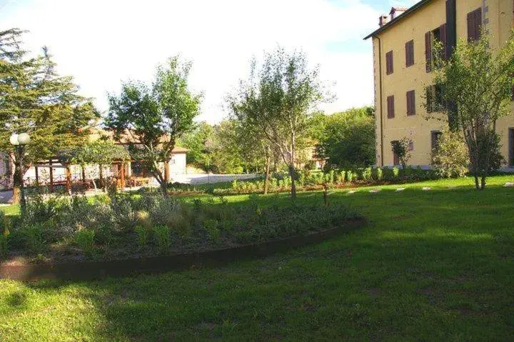 Garden in Hotel Residence Sant'Uberto