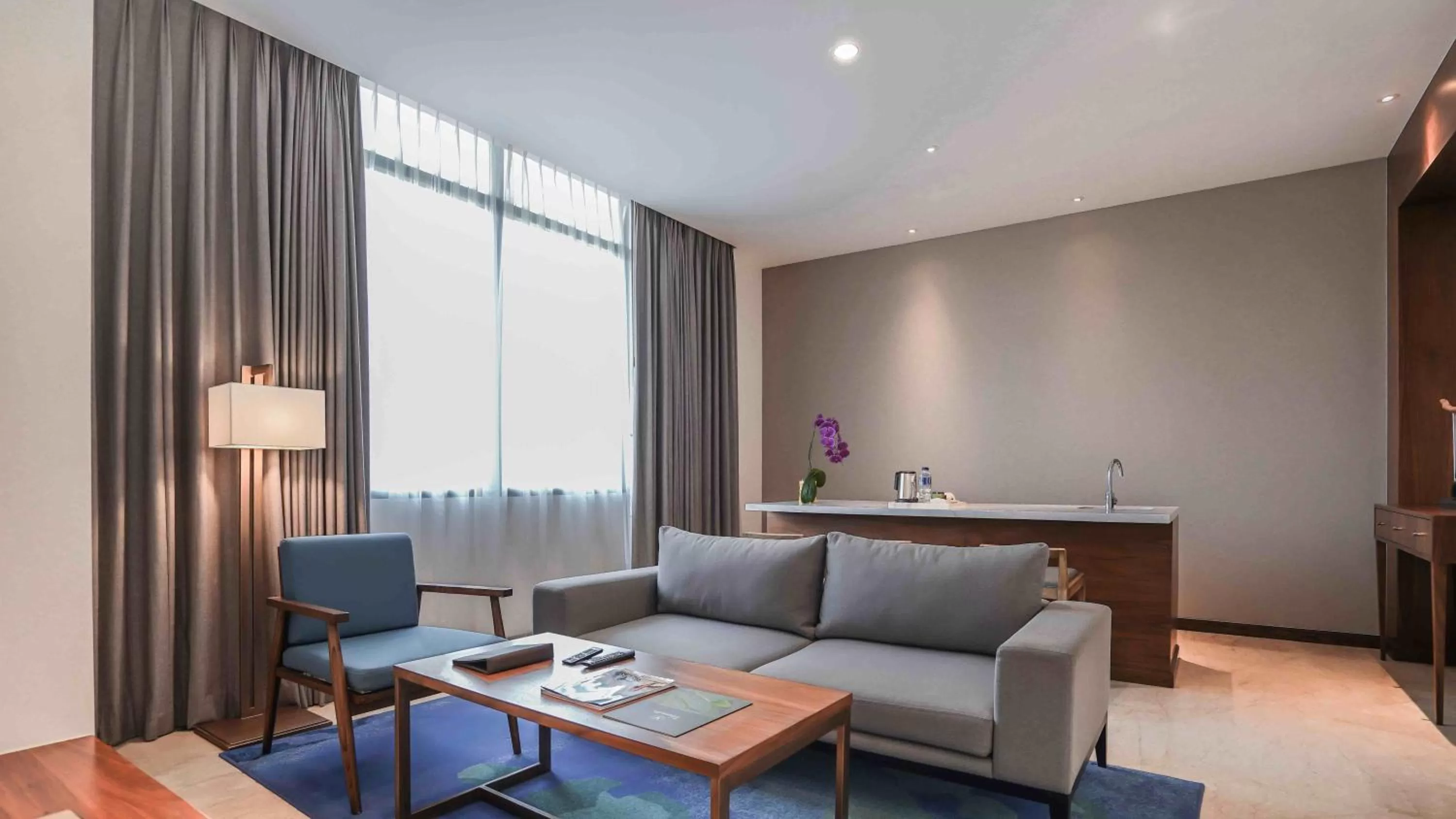 One-Bedroom Suite in Veranda Serviced Residence Puri