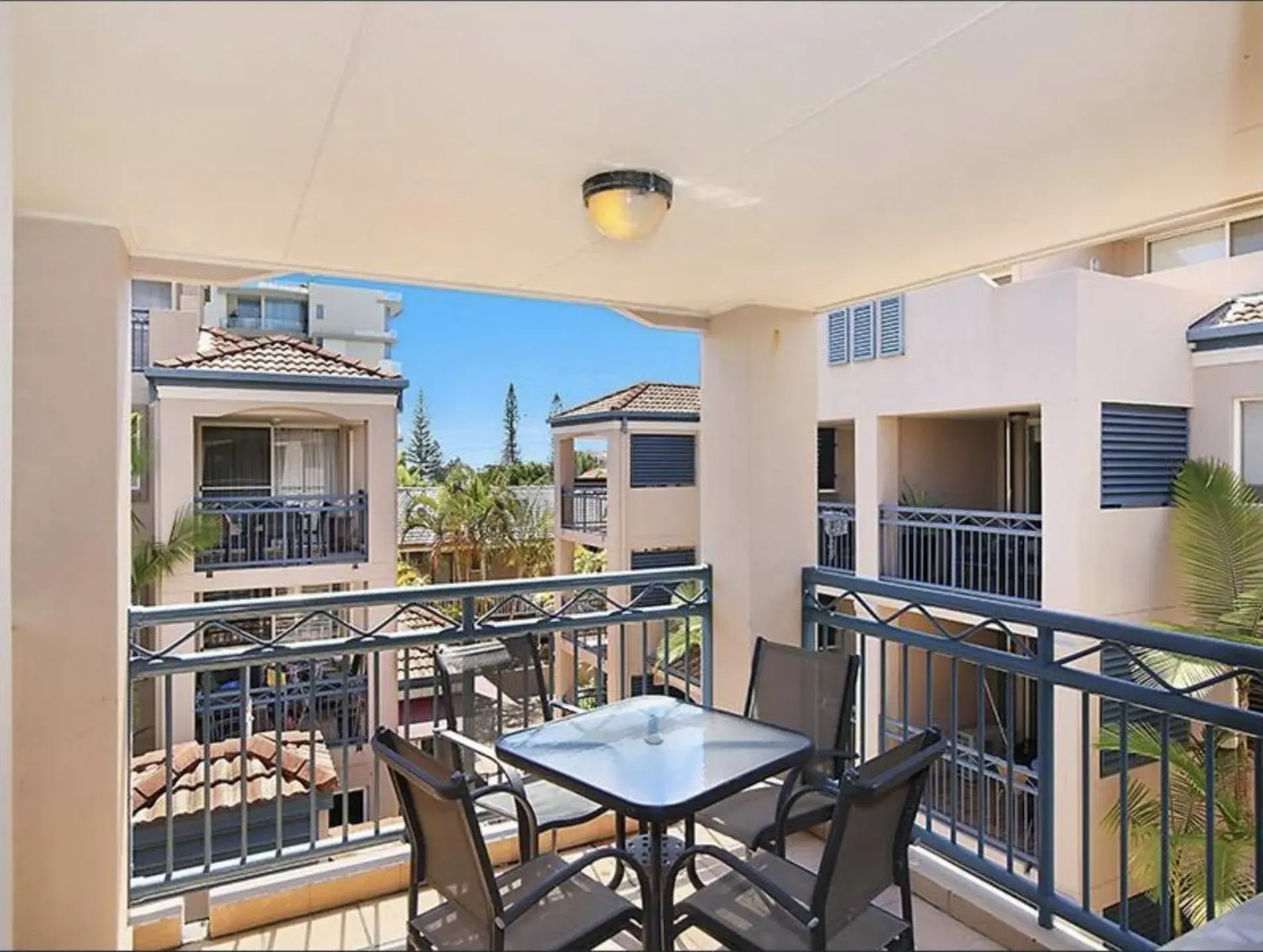 Patio, Balcony/Terrace in Montego Sands Resort