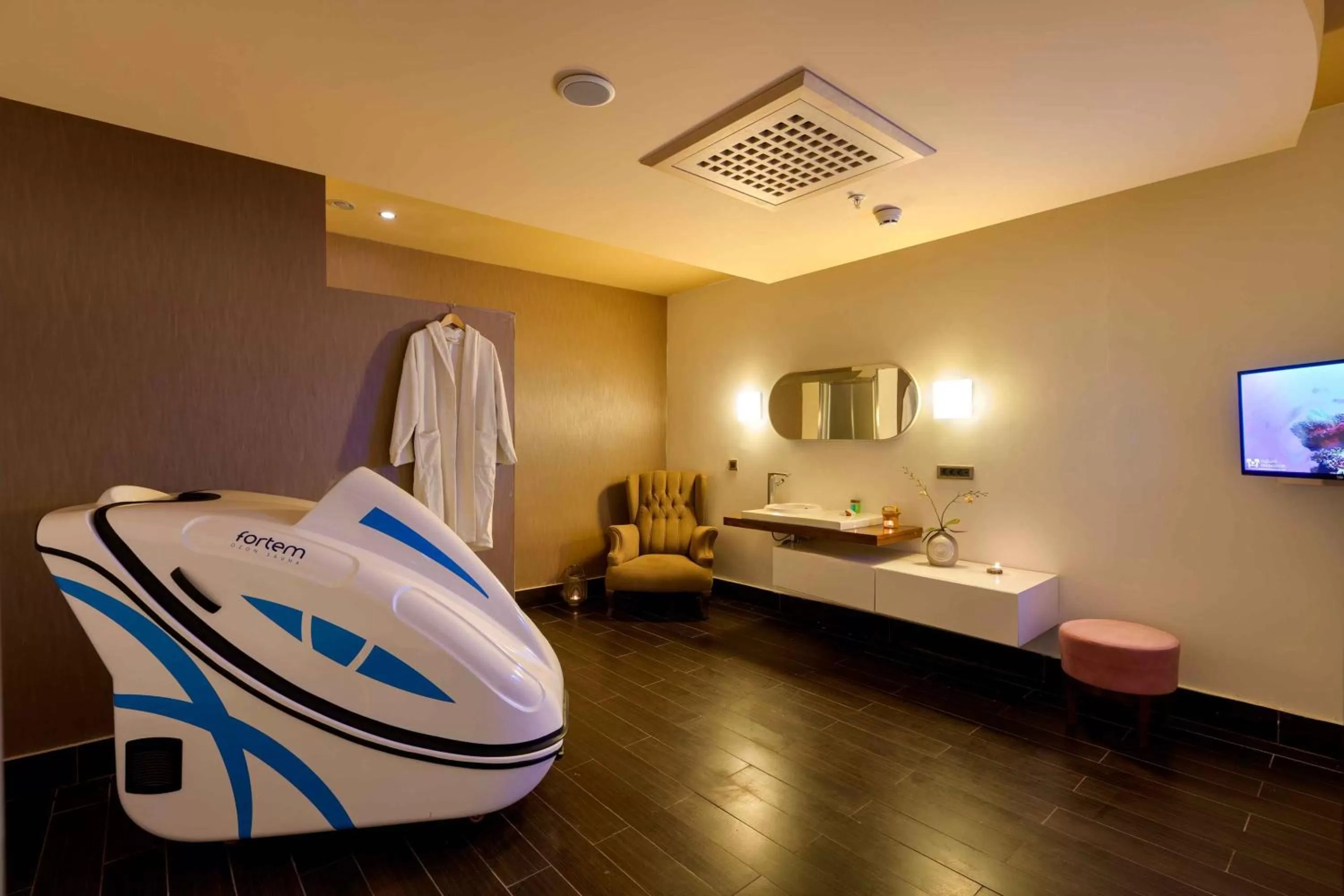 Spa and wellness centre/facilities in Royal Teos Thermal Resort Clinic & Spa - Halal Hotel
