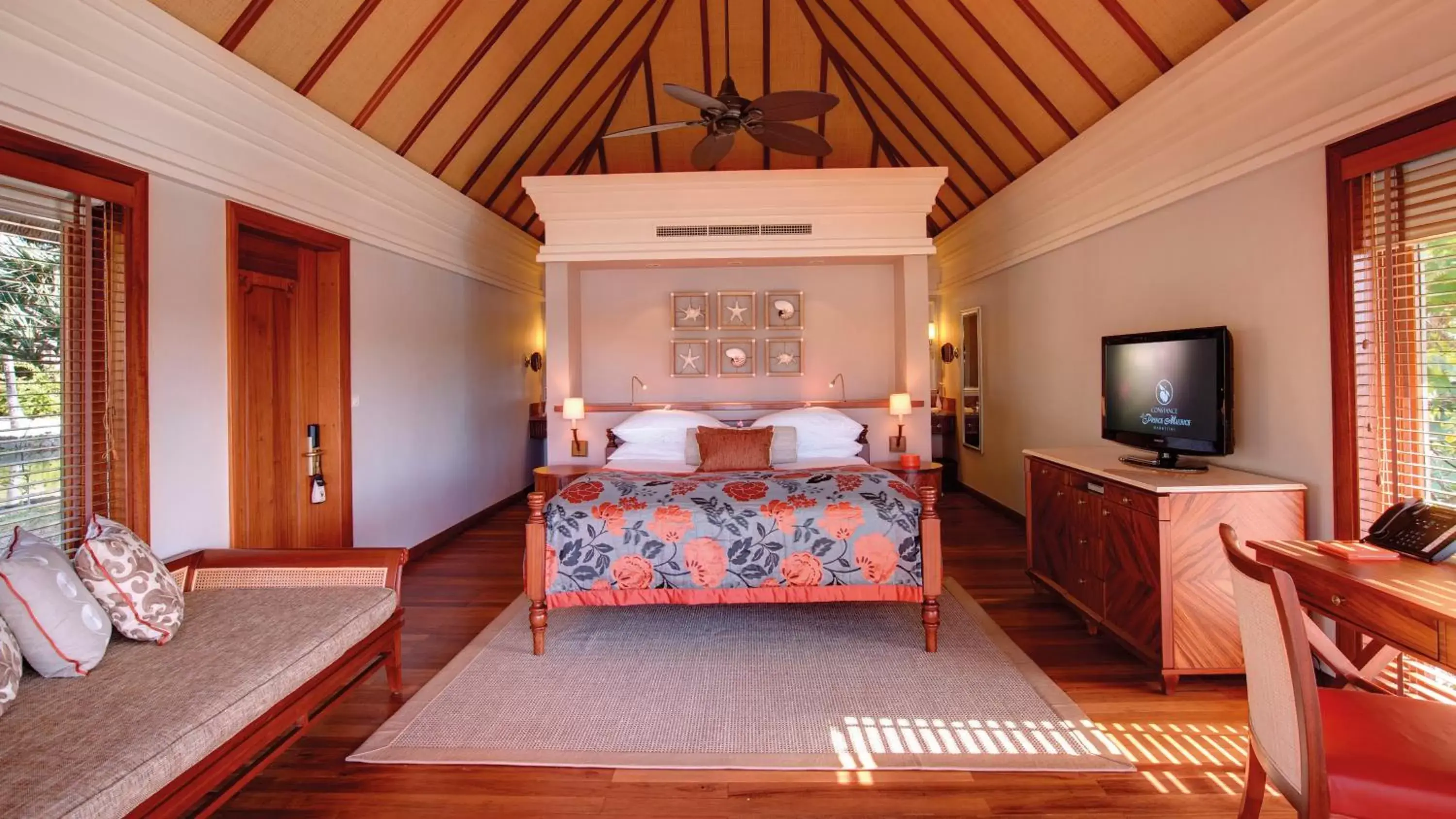 Bed in Constance Prince Maurice