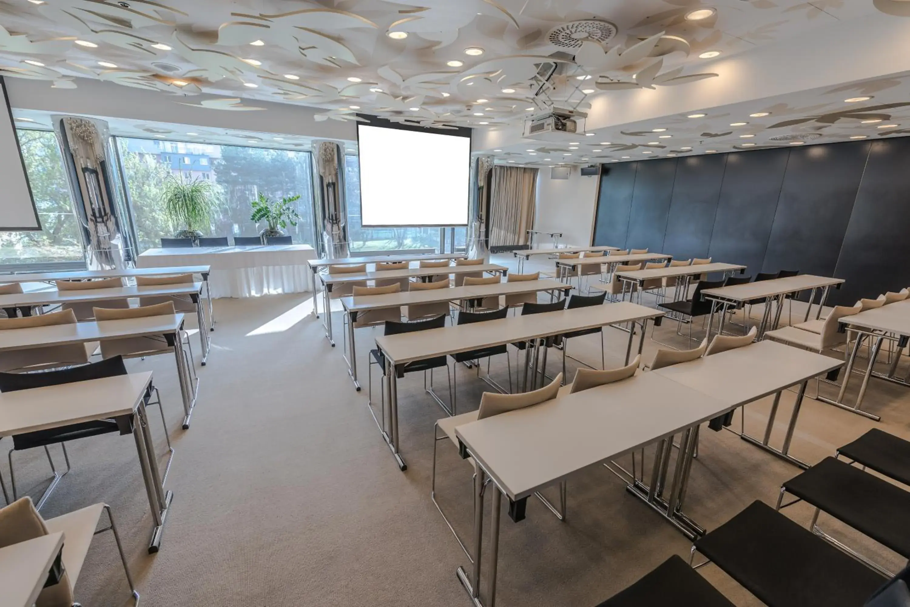 Meeting/conference room, Restaurant/Places to Eat in Hotel Yasmin Koice