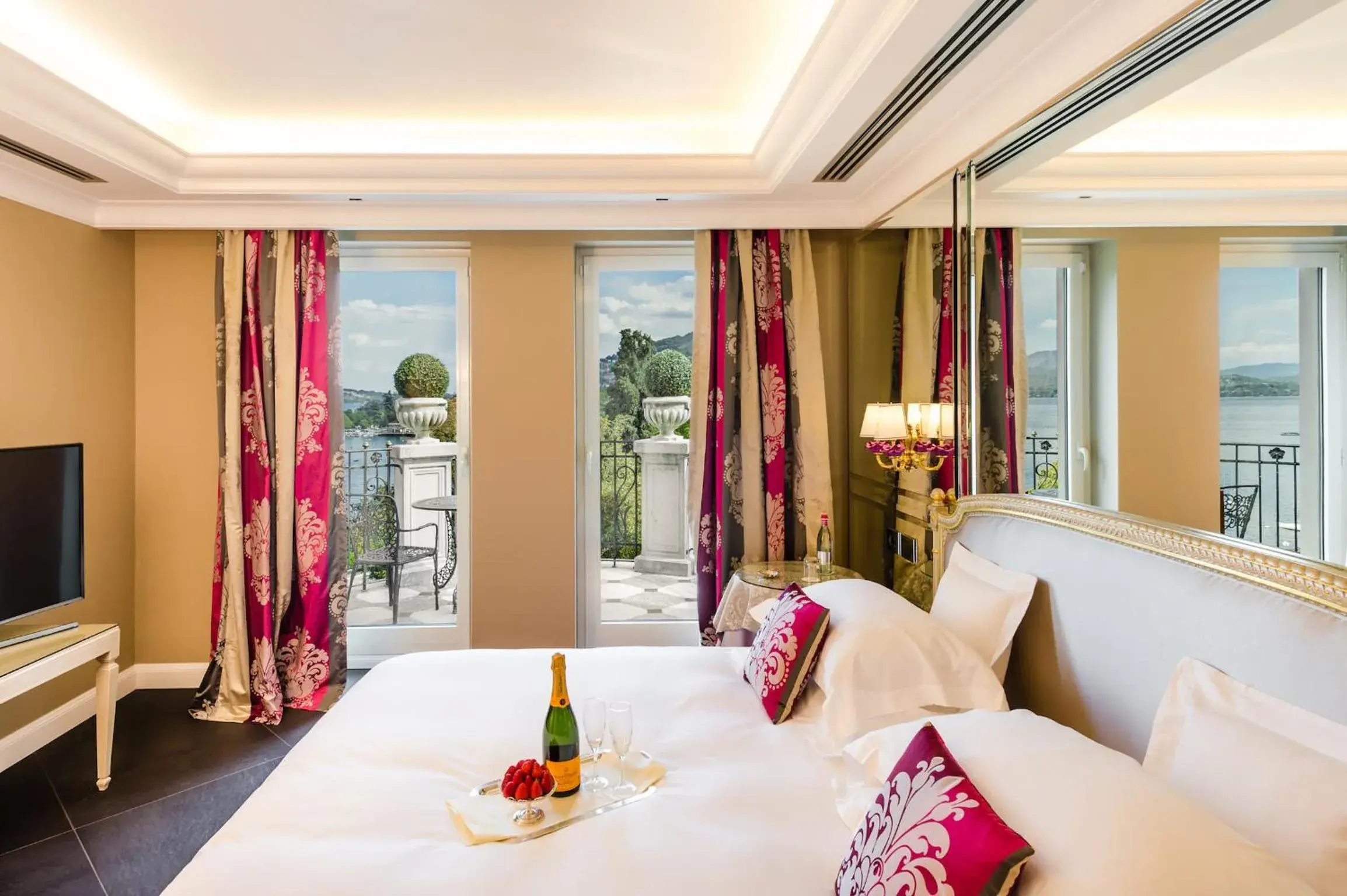 Bedroom, Bed in Villa e Palazzo Aminta - A Leading Hotel of The World Bedroom, Bed in Villa e Palazzo Aminta - A Leading Hotel of The World