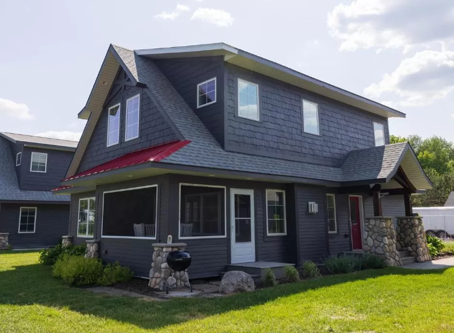 5 Bedroom Lake House in Quarterdeck Resort