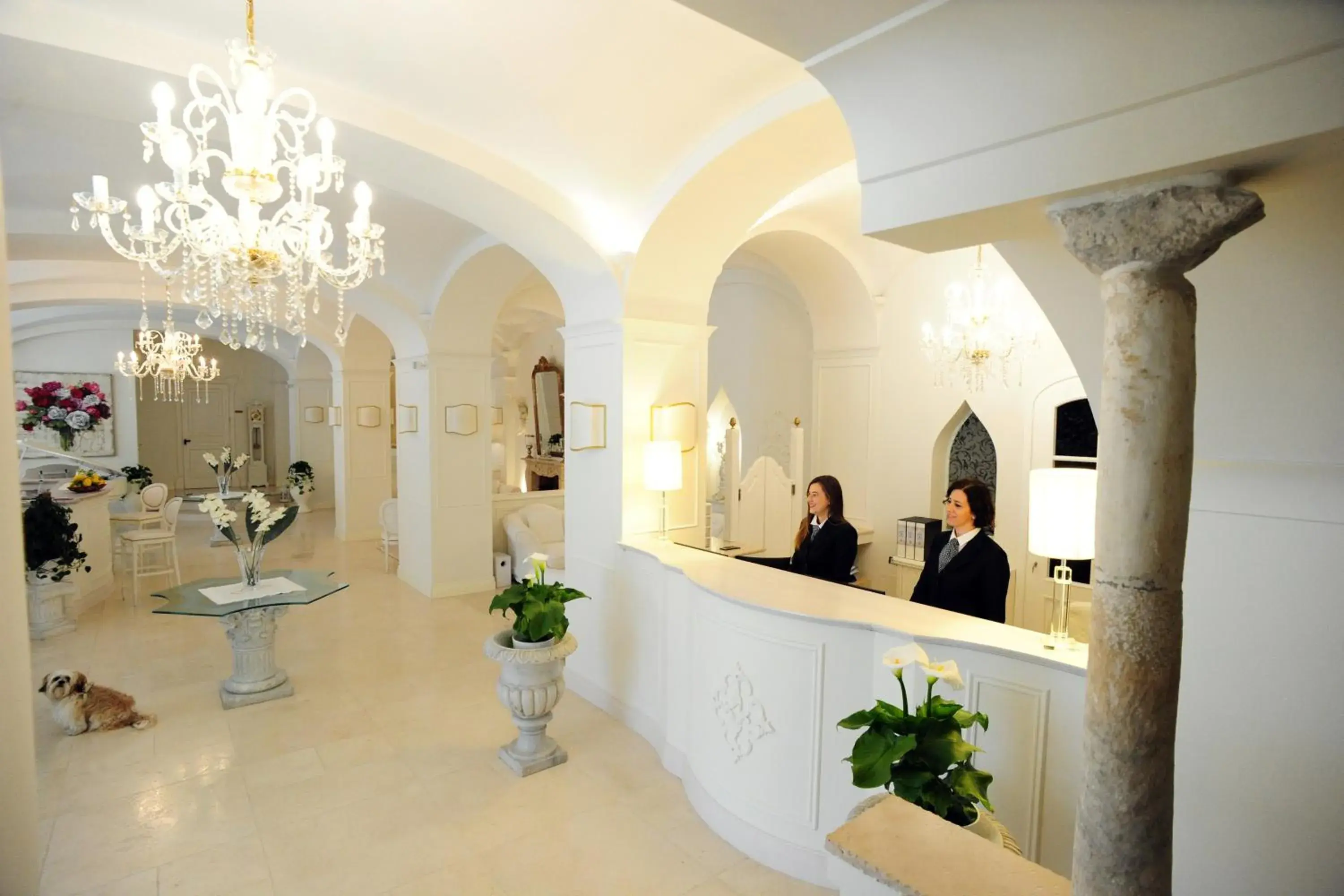 Staff in Minori Palace