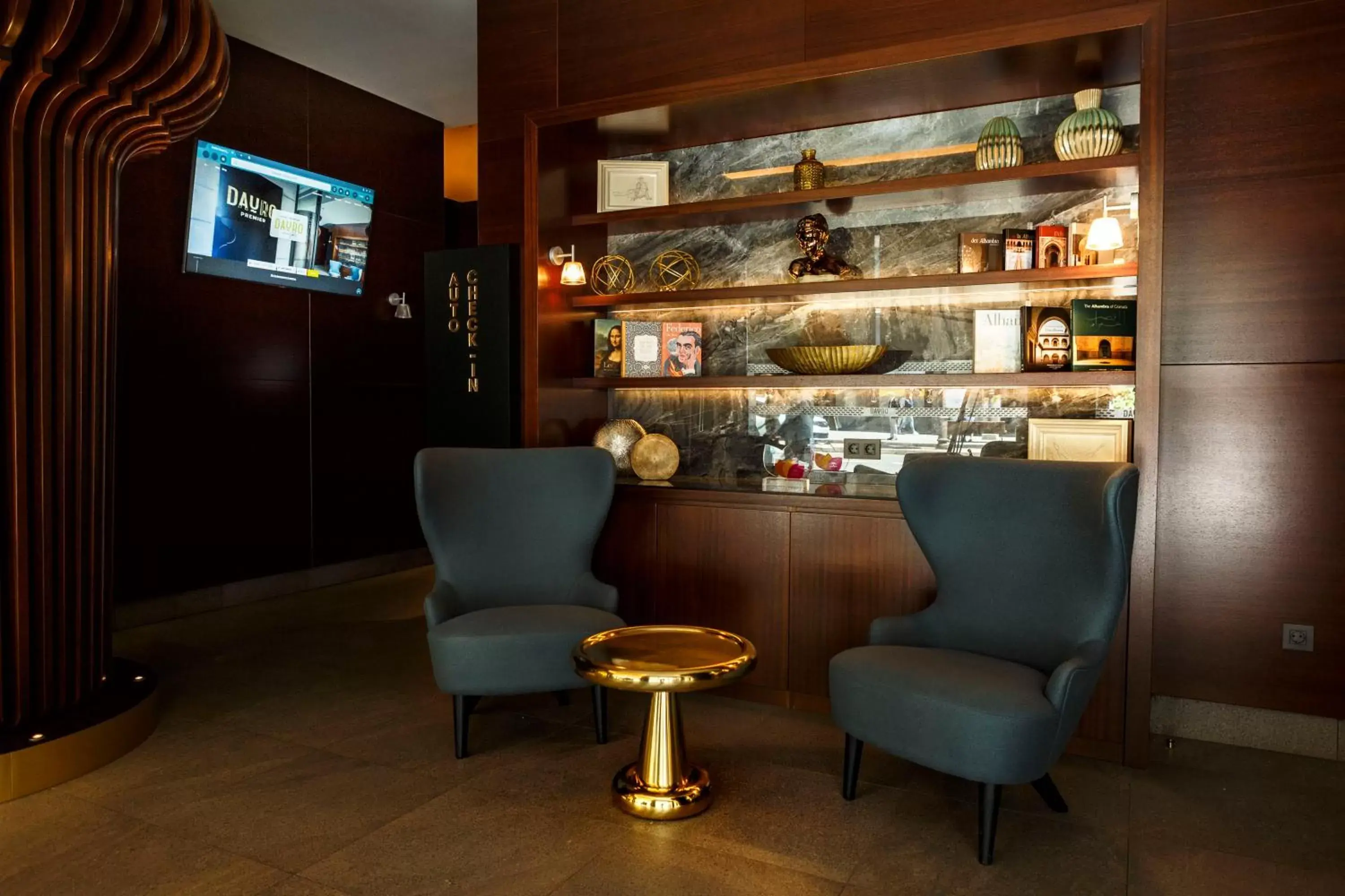 Lobby or reception, Lounge/Bar in Hotel Dauro Premier