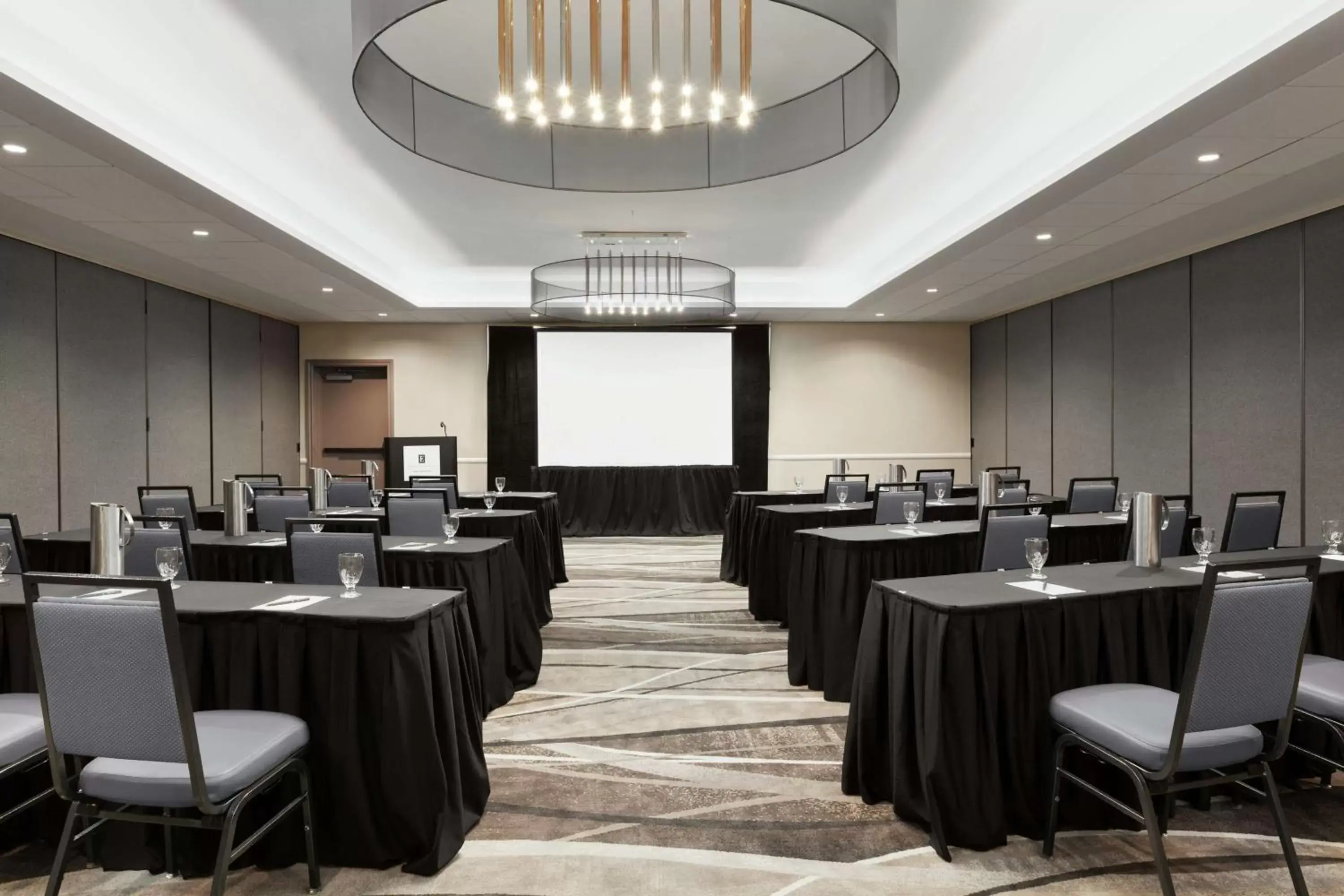 Meeting/conference room in Embassy Suites by Hilton Arcadia-Pasadena Area