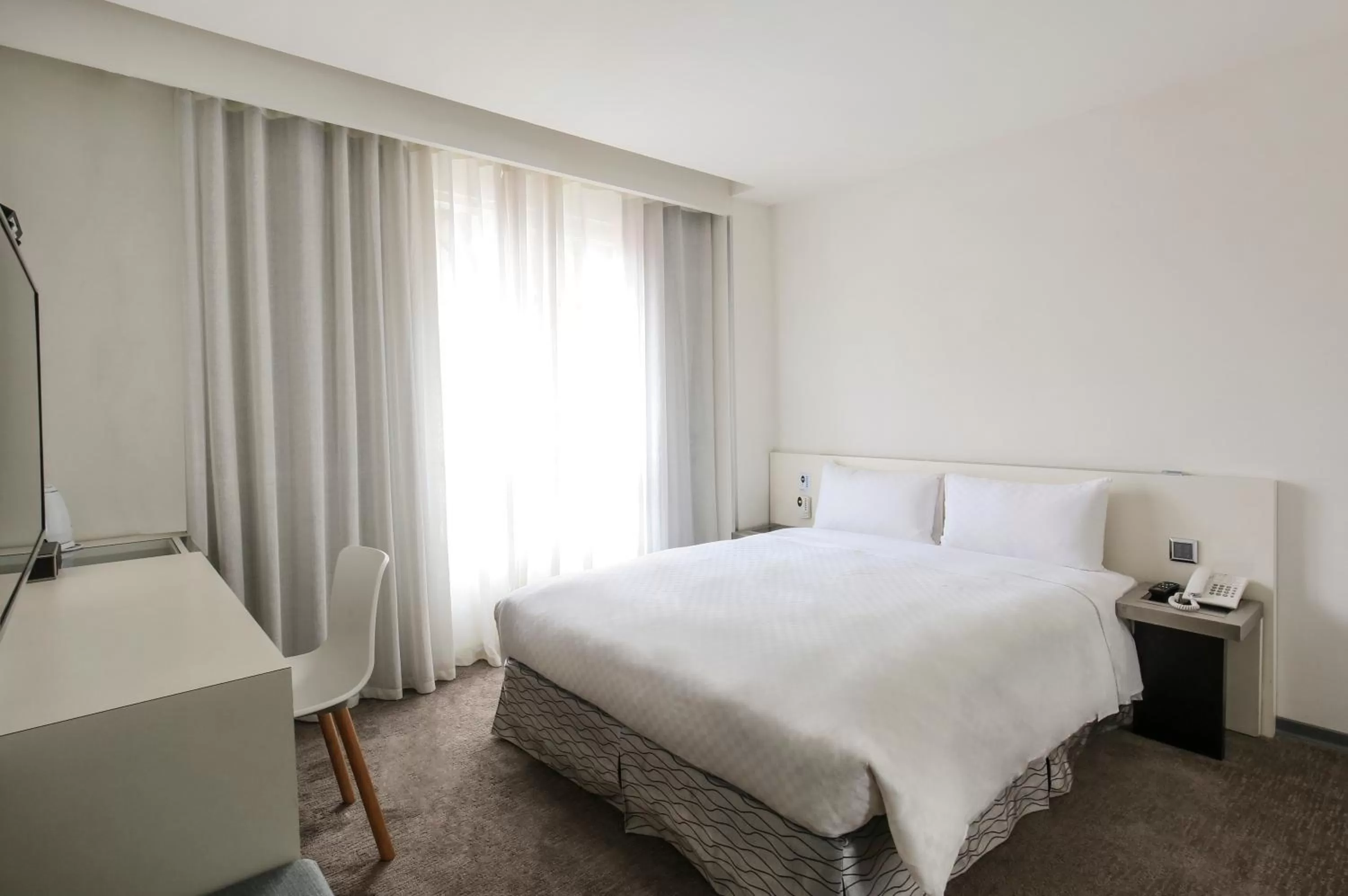 Photo of the whole room, Bed in CityInn Hotel Taipei Station Branch II