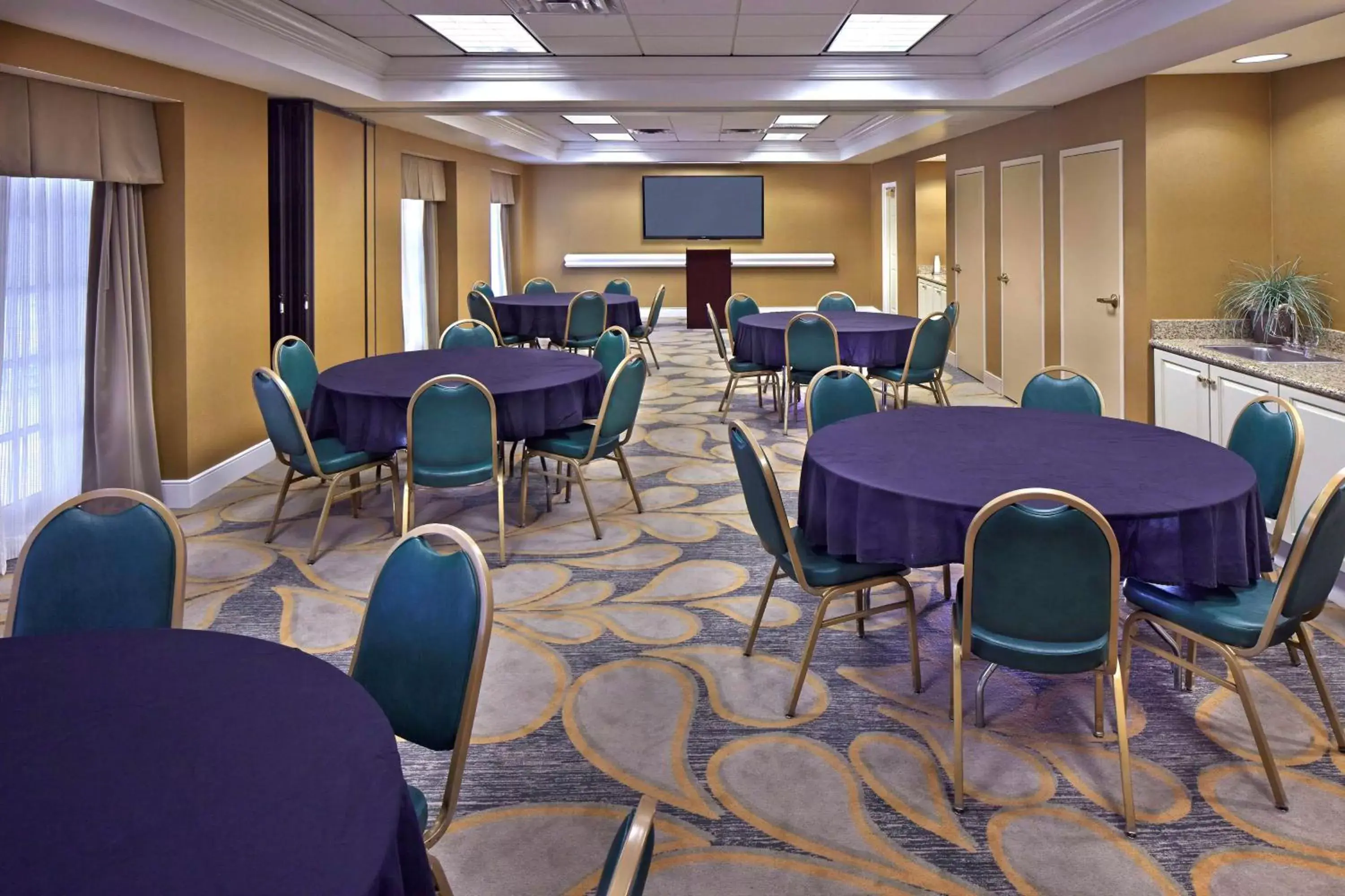 Meeting/conference room in Homewood Suites by Hilton Lake Mary