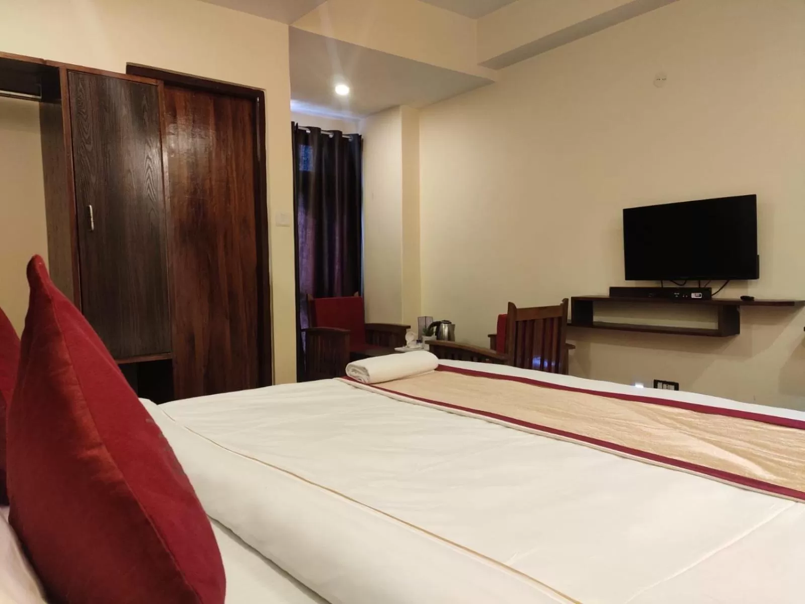 Bed in Hotel The Narayani Continental