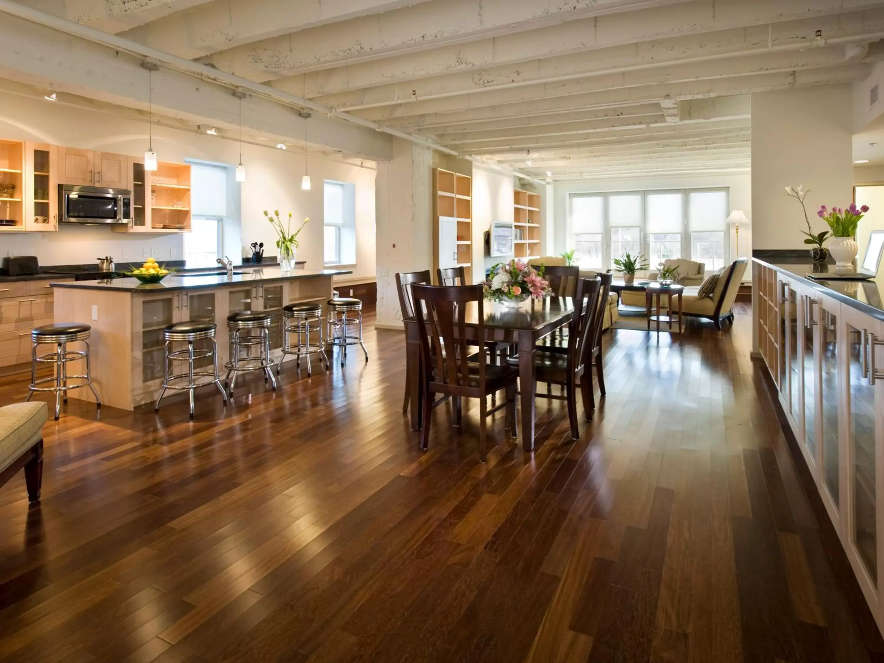 Studio Apartment in Grand Eastonian Hotel & Suites Studio Apartment in Grand Eastonian Hotel & Suites