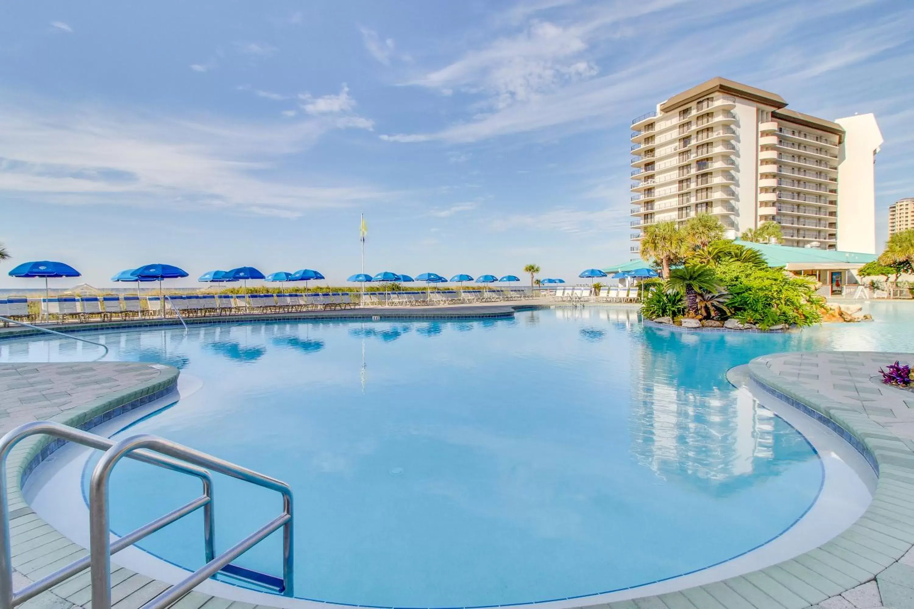 Swimming Pool in 1105 Edgewater Tower 3