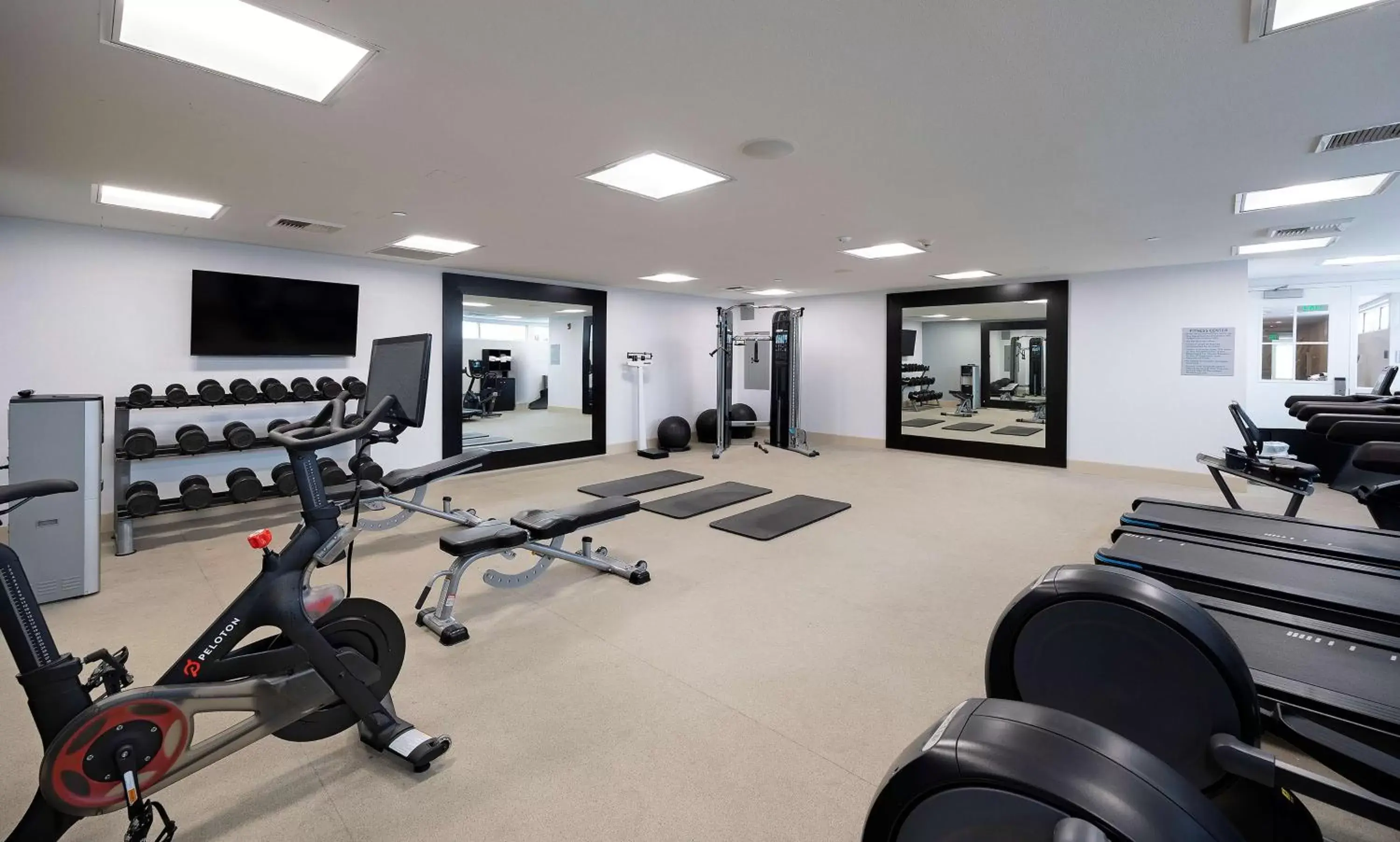 Fitness centre/facilities in Inn at the Pier Pismo Beach, Curio Collection by Hilton Fitness centre/facilities in Inn at the Pier Pismo Beach, Curio Collection by Hilton