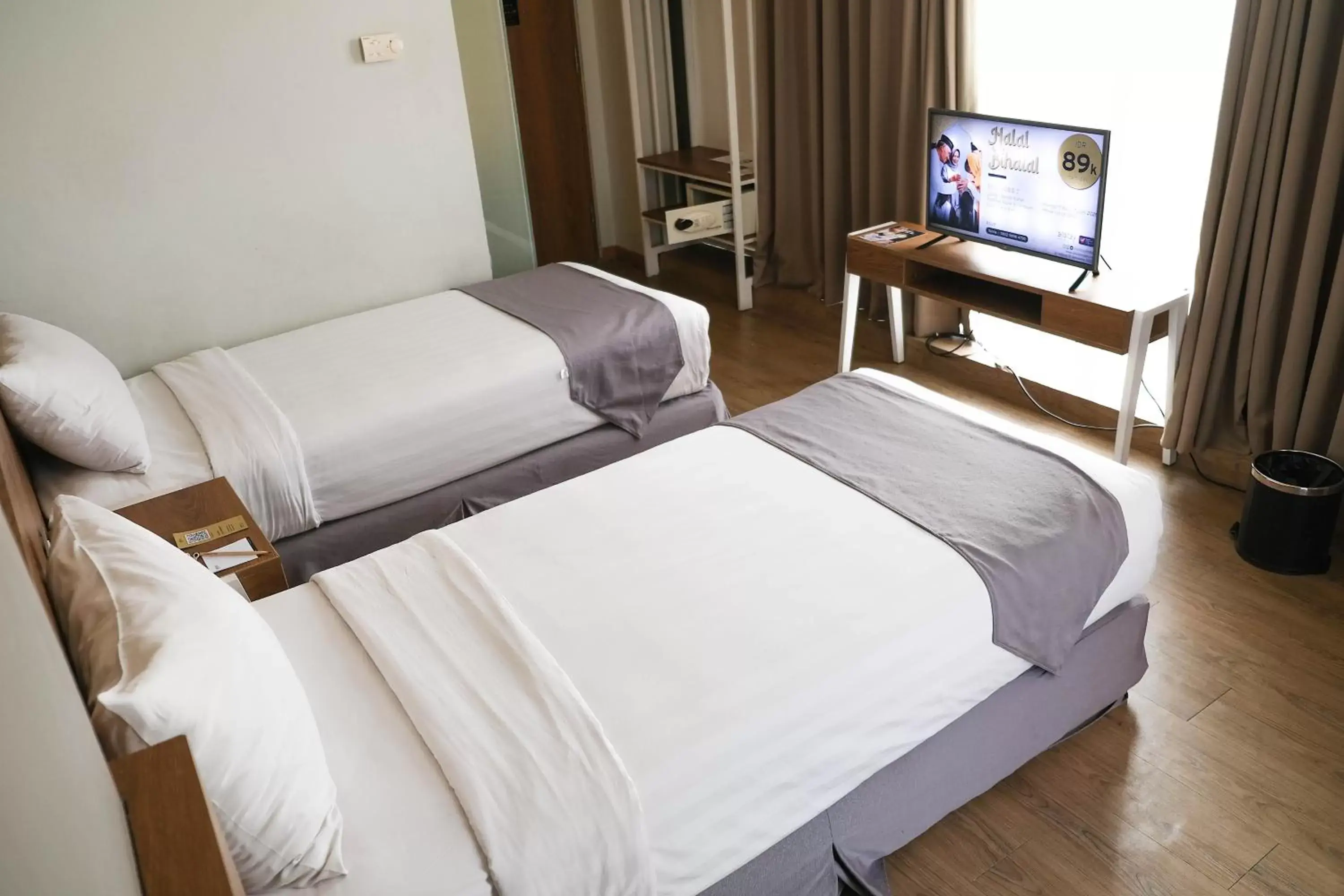 Bed in Allstay Hotel Semarang Simpang Lima