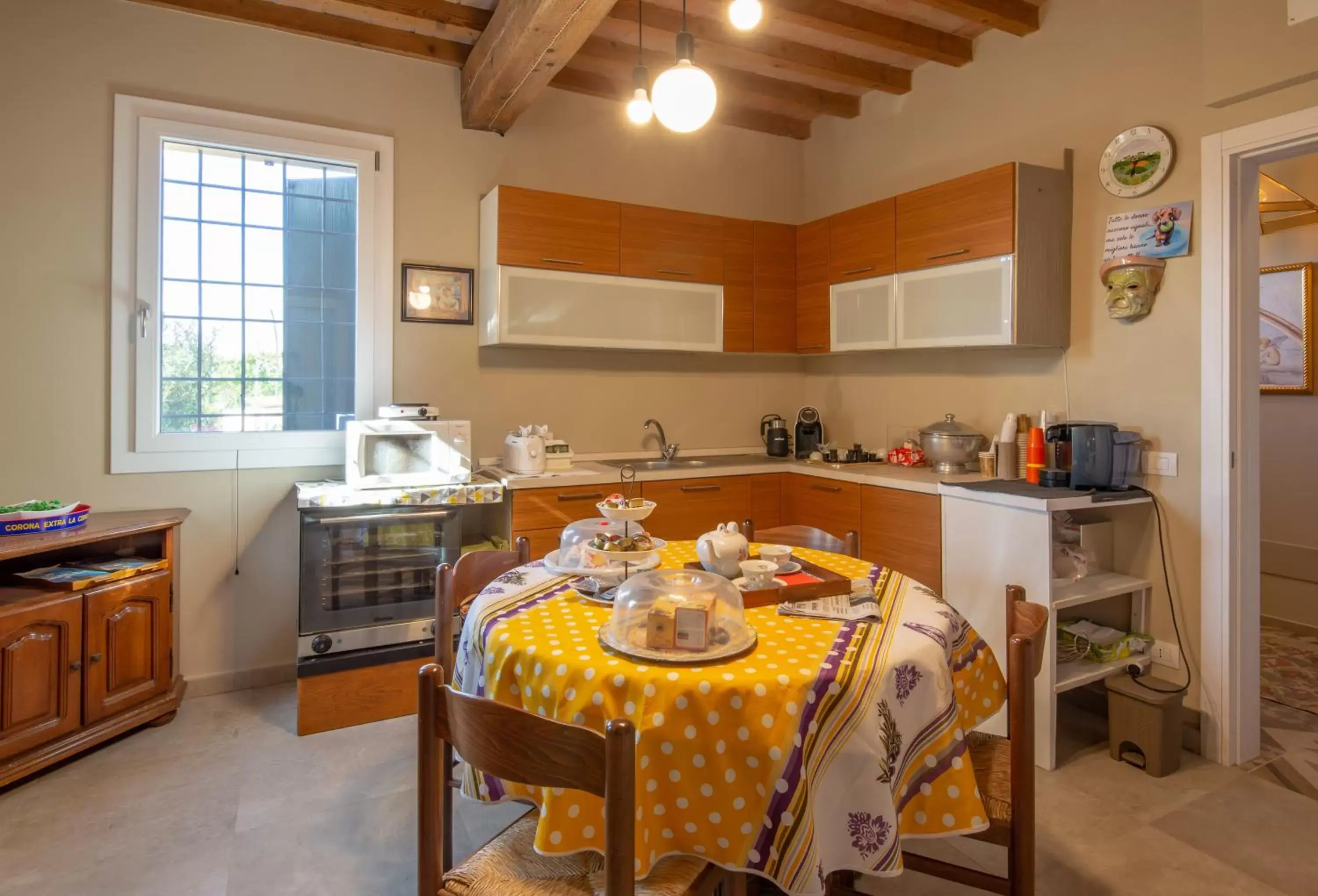 Kitchen or kitchenette, Dining Area in La Casa di Valeria - Modena