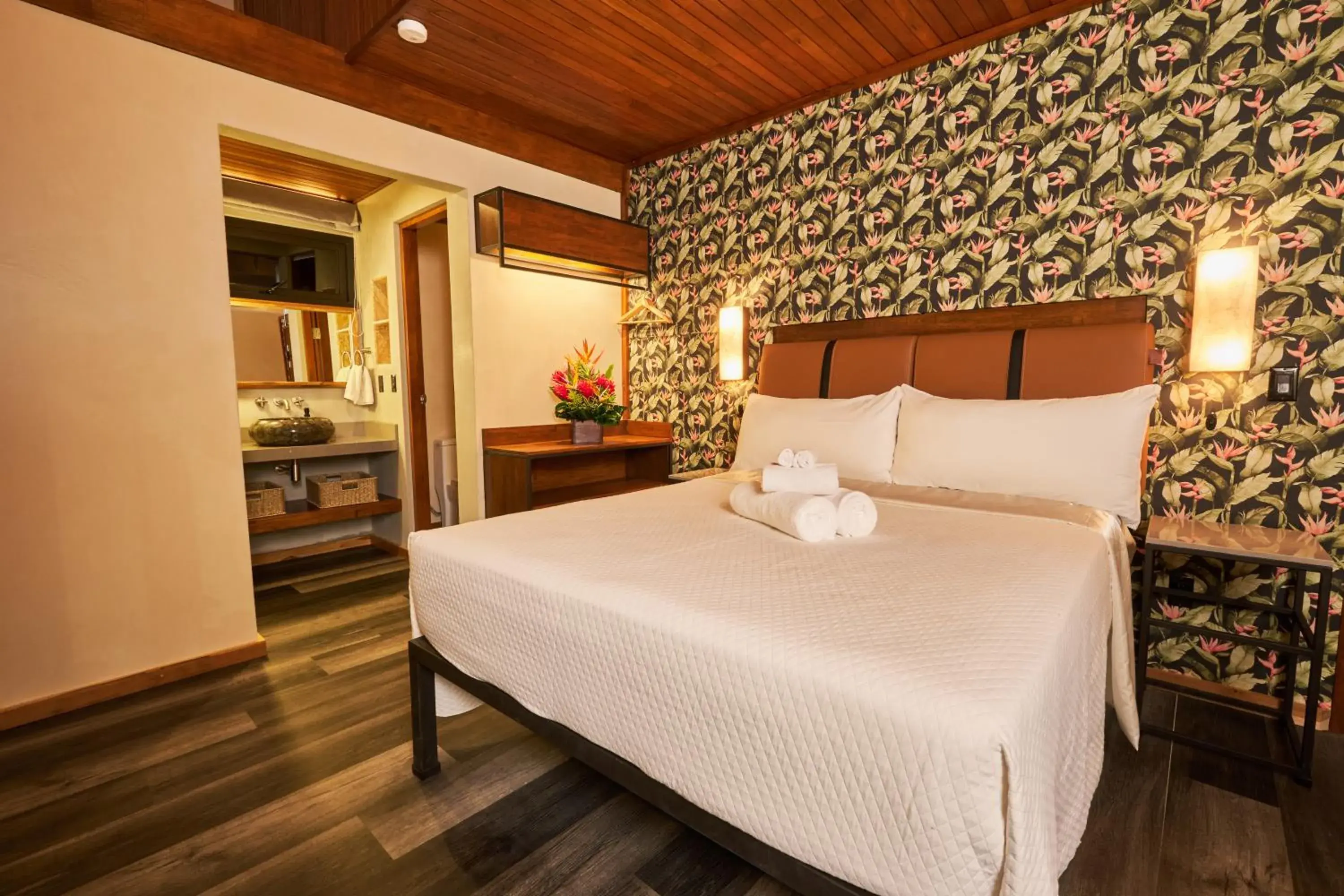 Bed in SUWA VILLA ARENAL