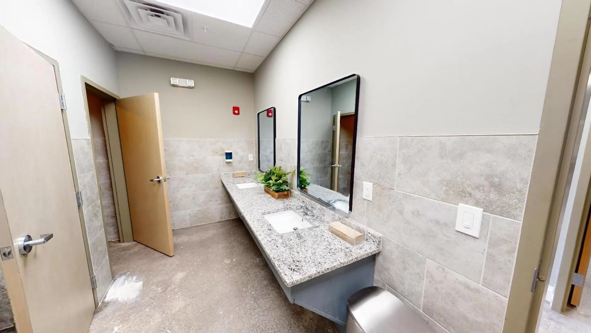 Apartment in Viewpoint Condominiums