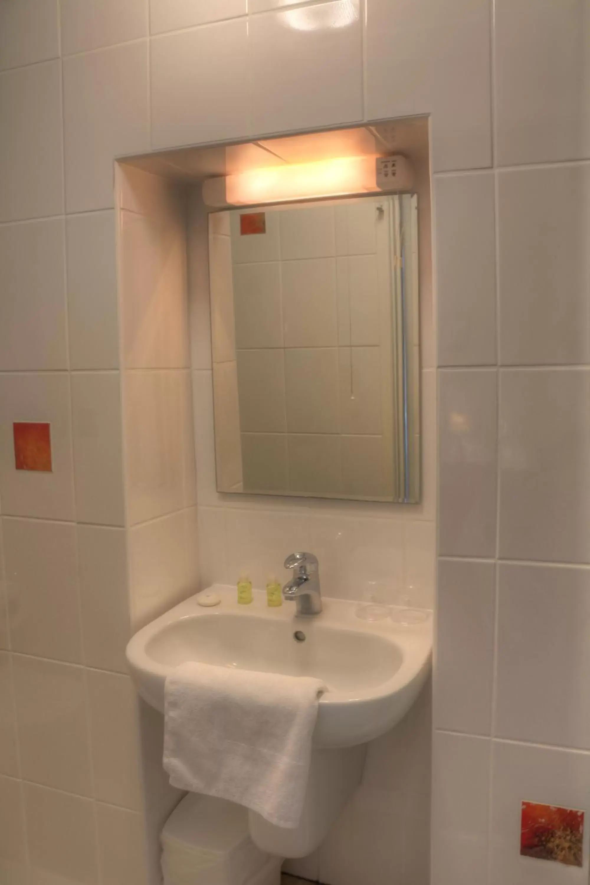 Shower, Bathroom in Kersbrook Guest Accommodation