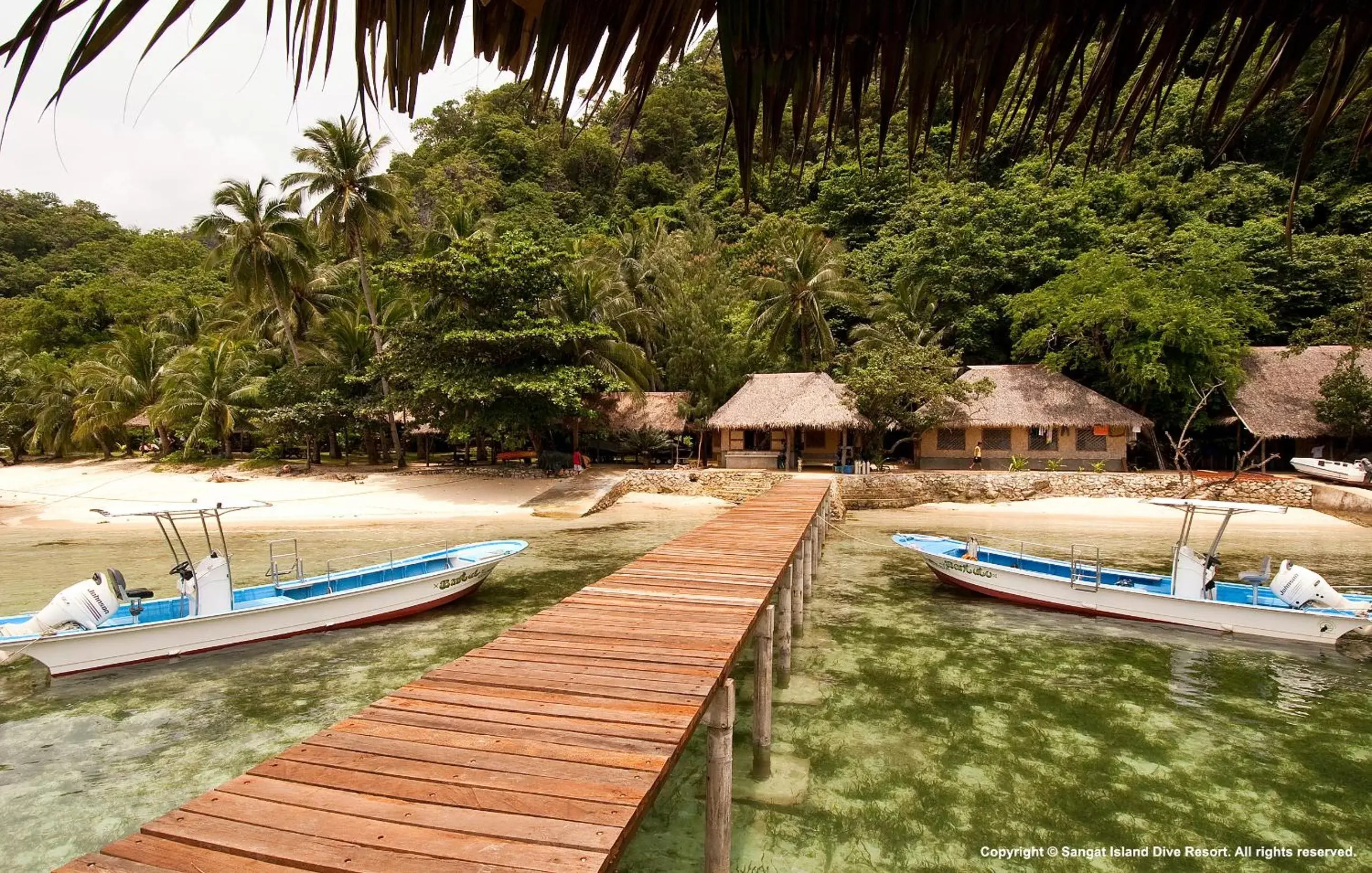 Property building, Swimming Pool in Sangat Island Dive Resort
