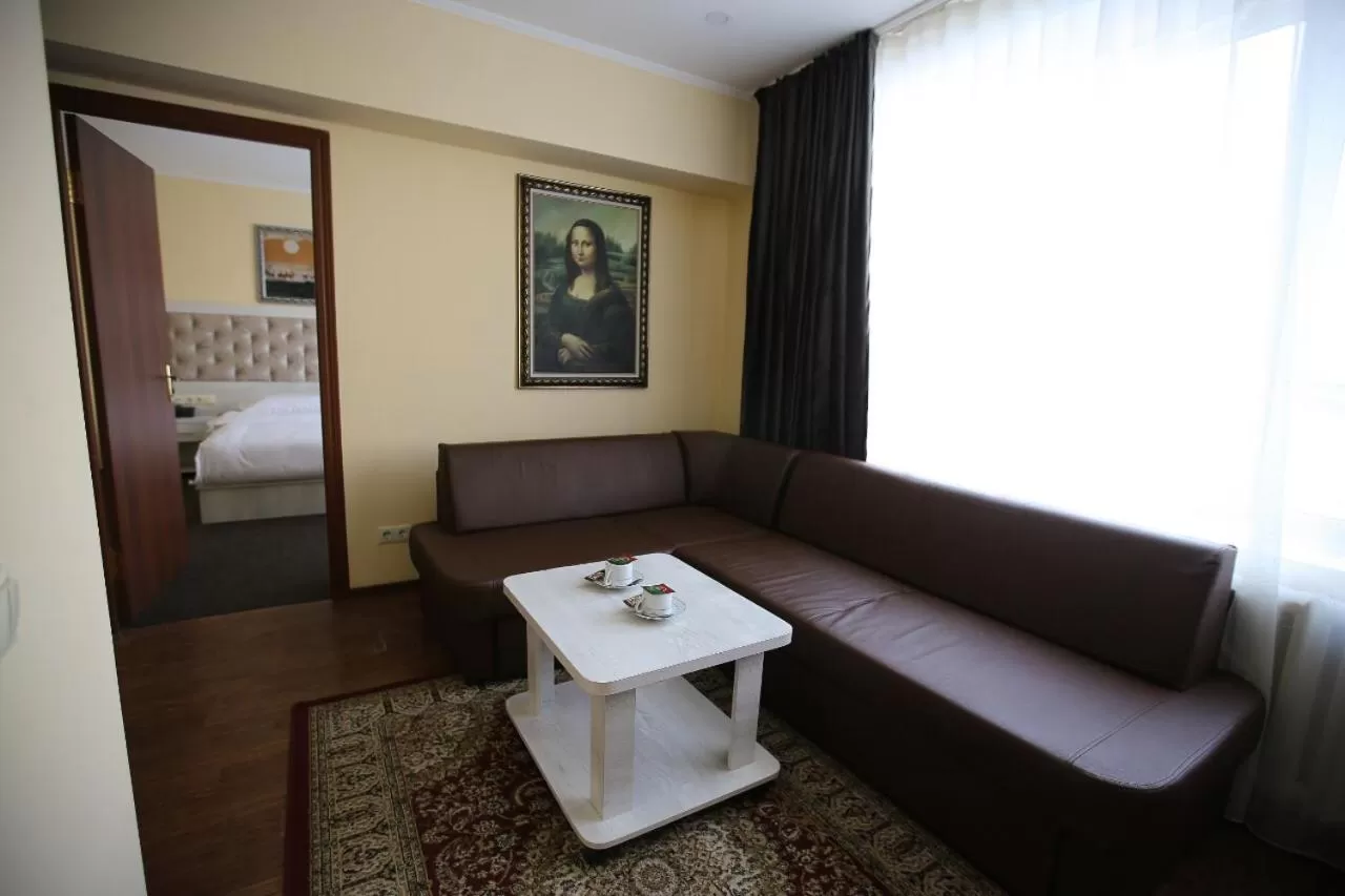 Bed in Altai Business Hotel