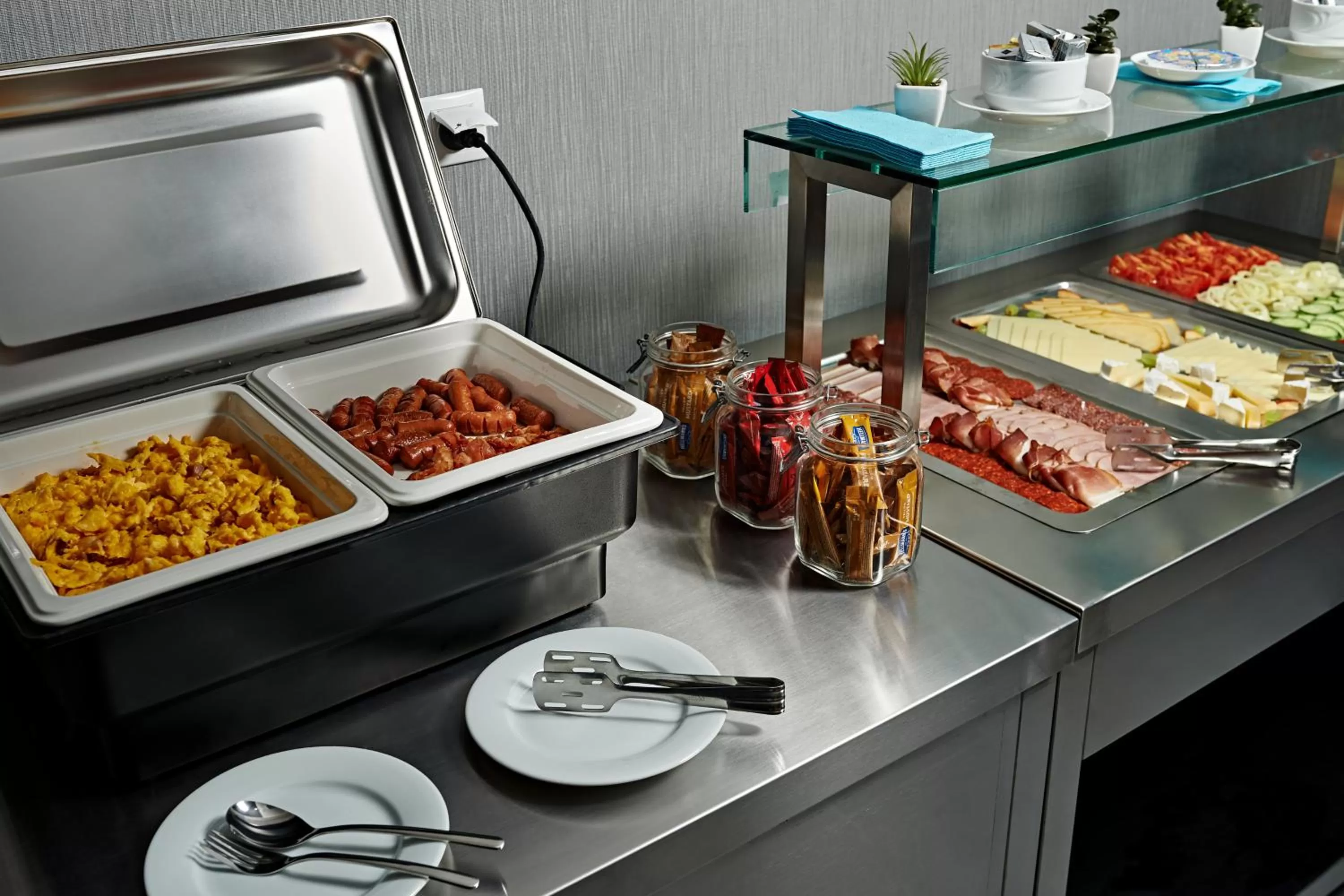 Buffet breakfast in Hotel Adalbert Szent Tamás ház