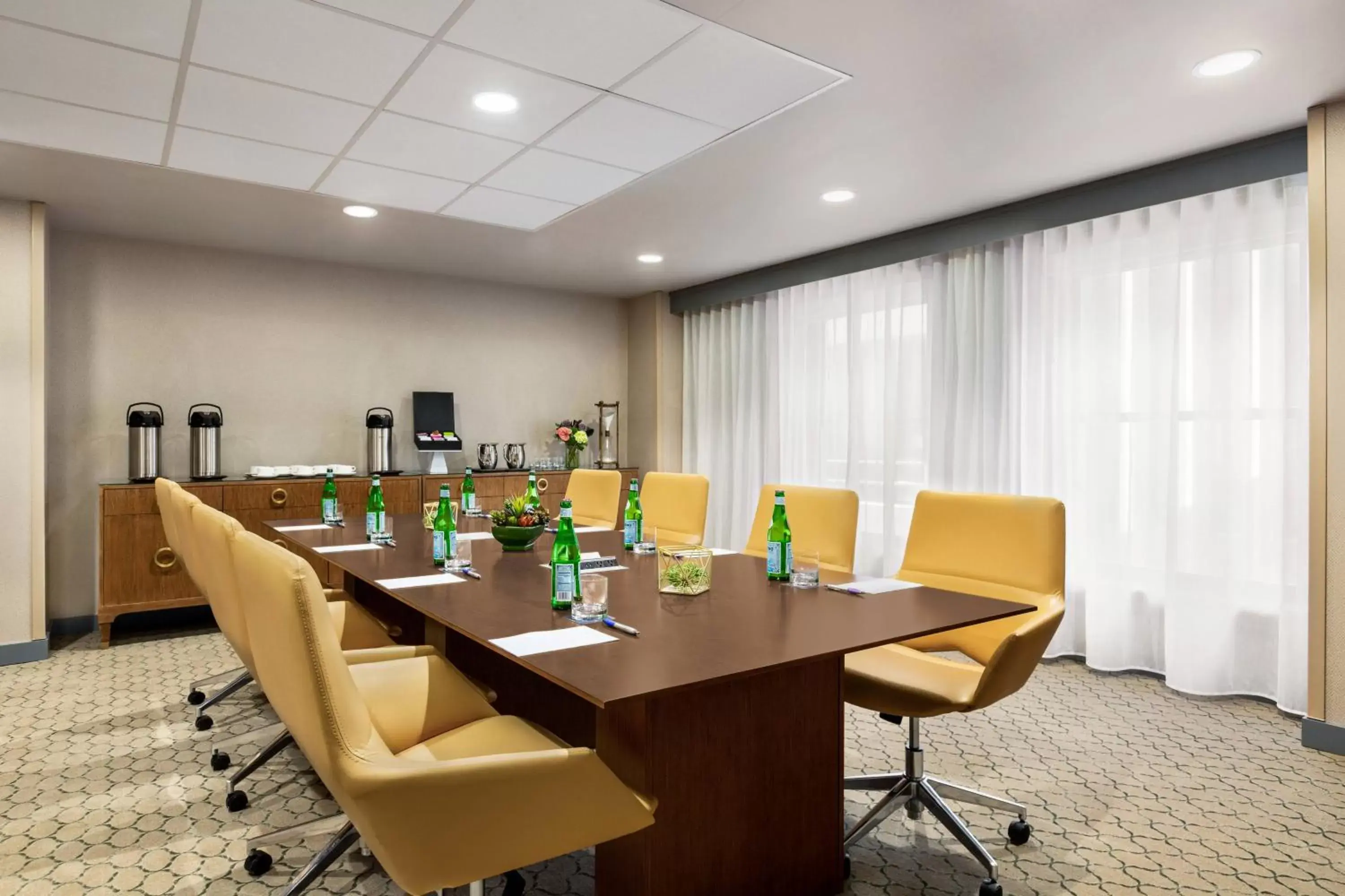 Meeting/conference room in Hotel Northland, Autograph Collection